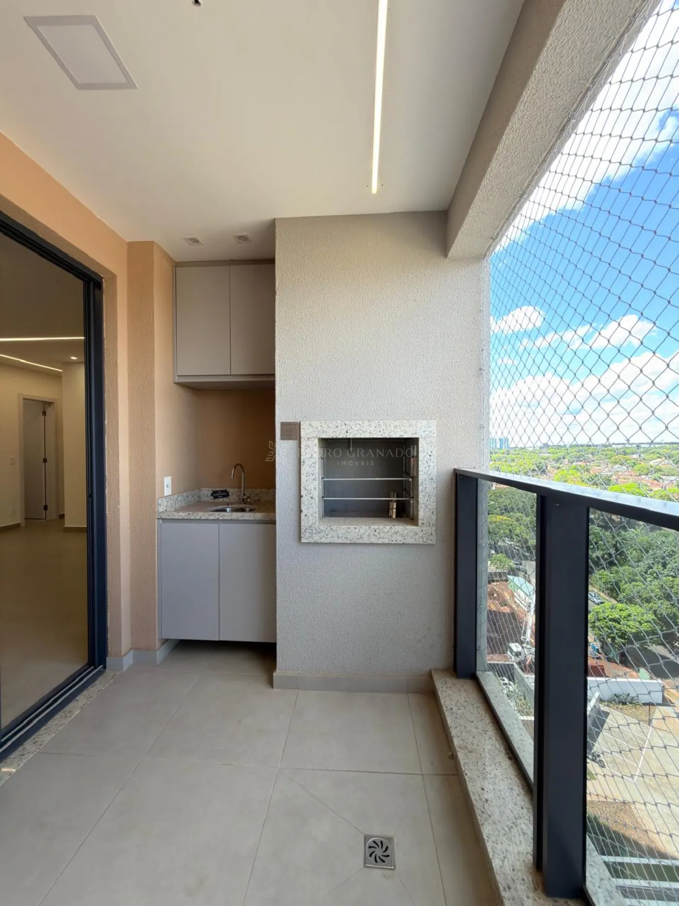 Apartamento à venda em Zona 08, Maringá — Portal Chave Fácil