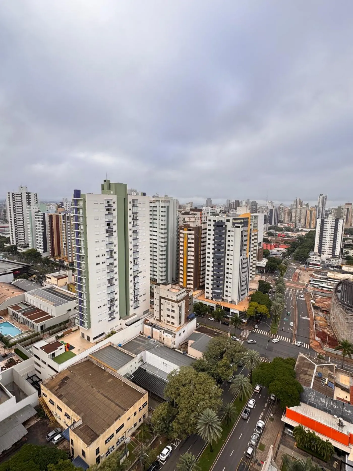 Apartamento à venda em Zona 07, Maringá — Portal Chave Fácil