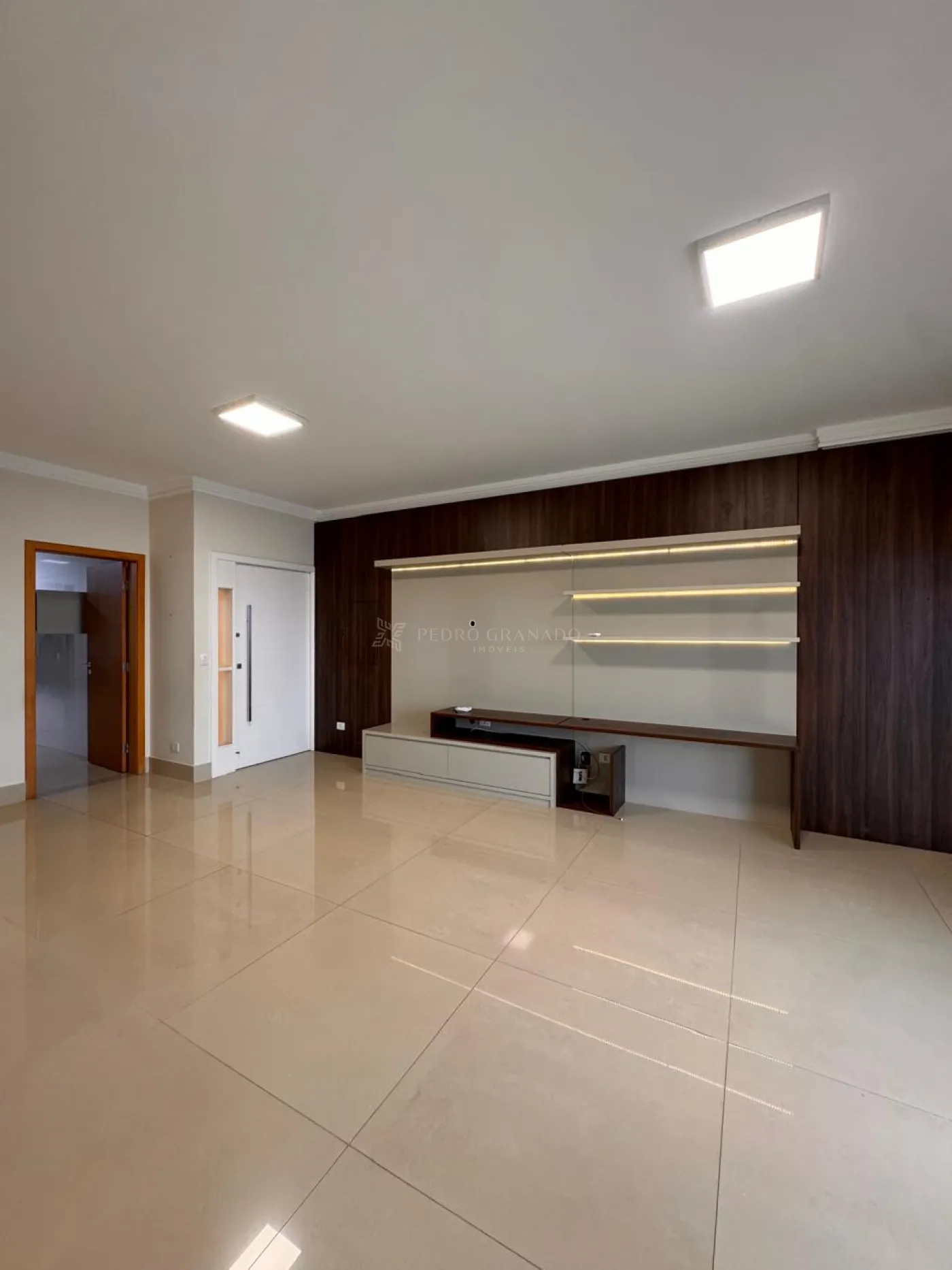 Apartamento à venda em Zona 07, Maringá — Portal Chave Fácil