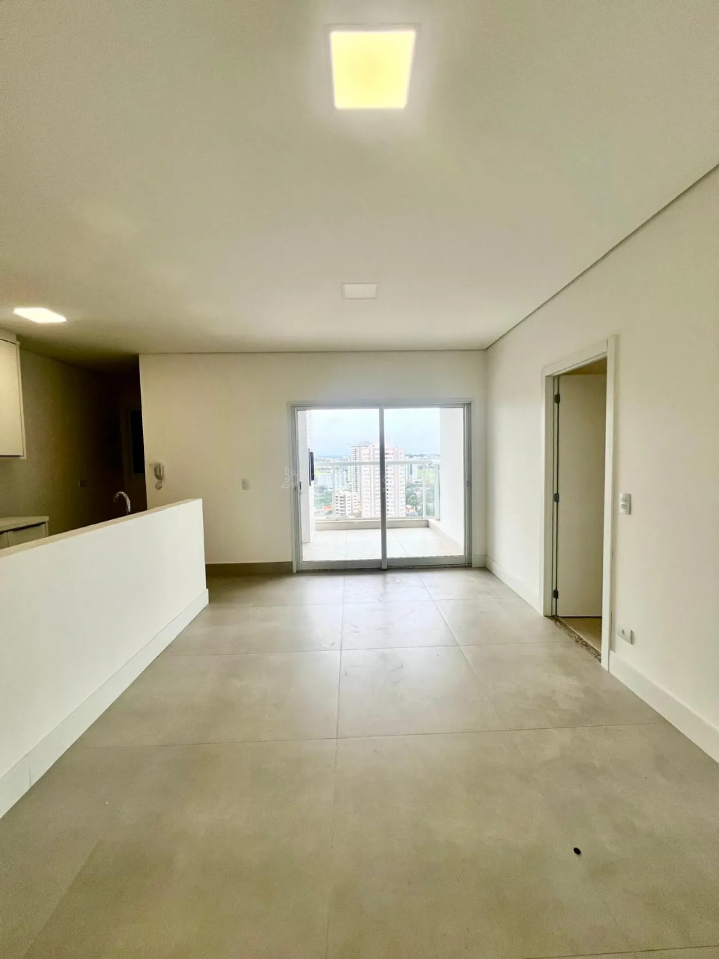 Apartamento para alugar em Vila Bosque, Maringá — Portal Chave Fácil
