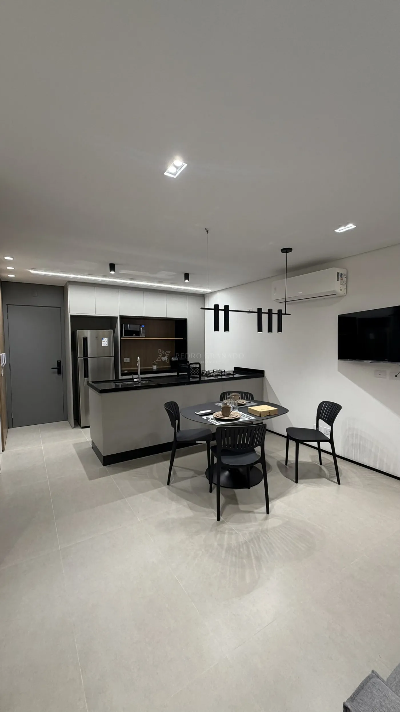 Apartamento para alugar em Zona 01, Maringá — Portal Chave Fácil