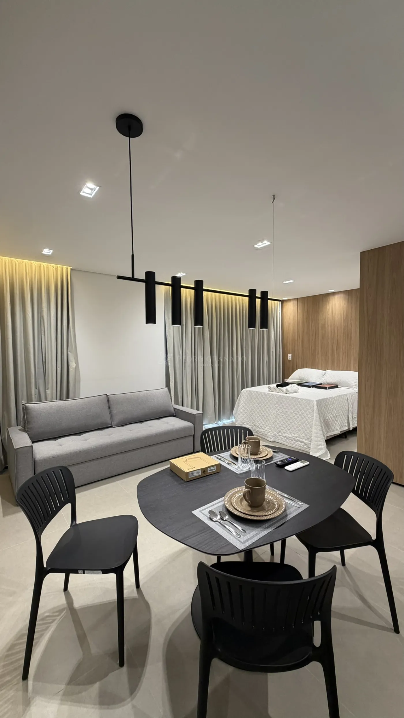 Apartamento para alugar em Zona 01, Maringá — Portal Chave Fácil
