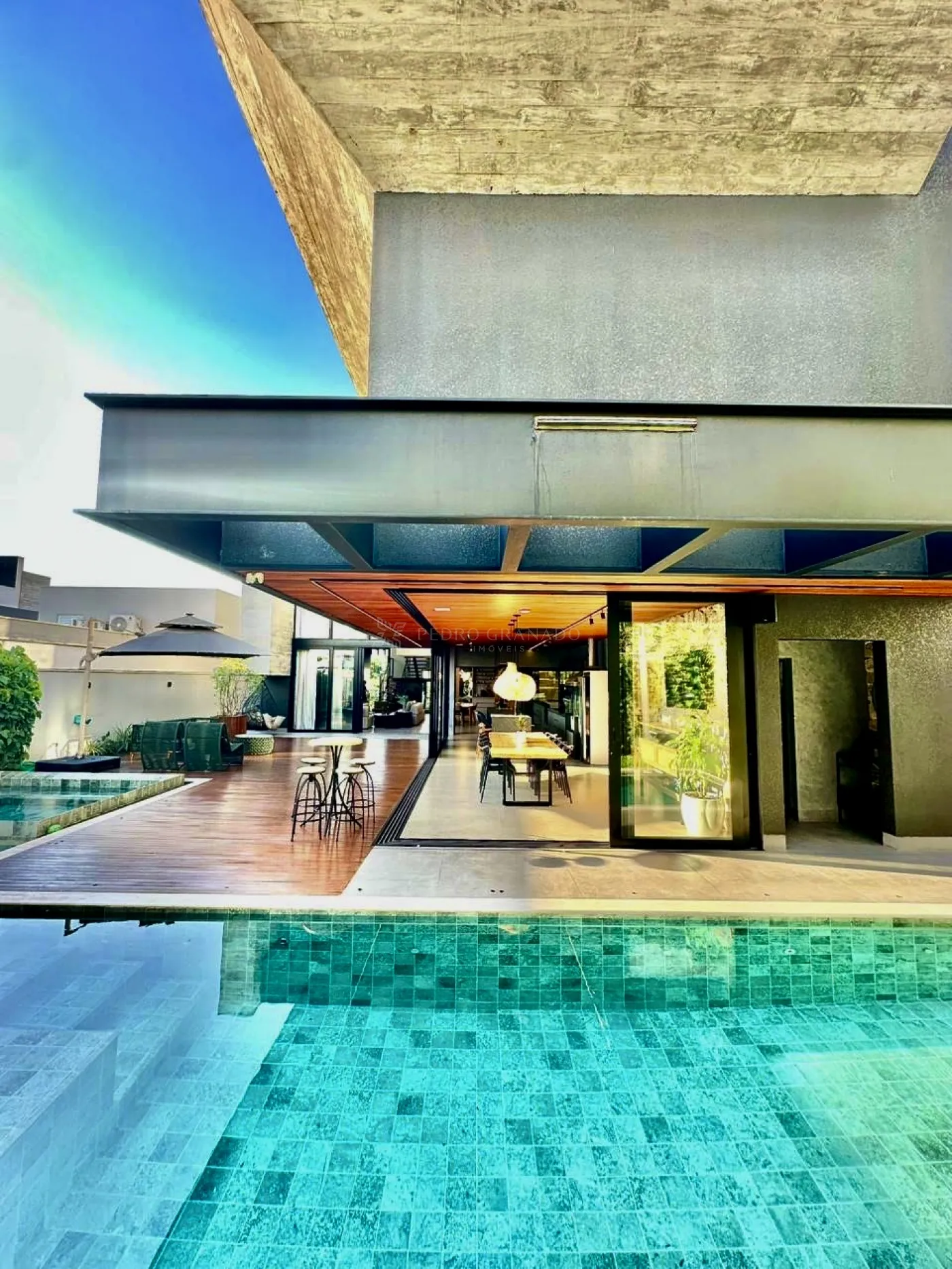 Casa à venda em Zona 08, Maringá — Portal Chave Fácil
