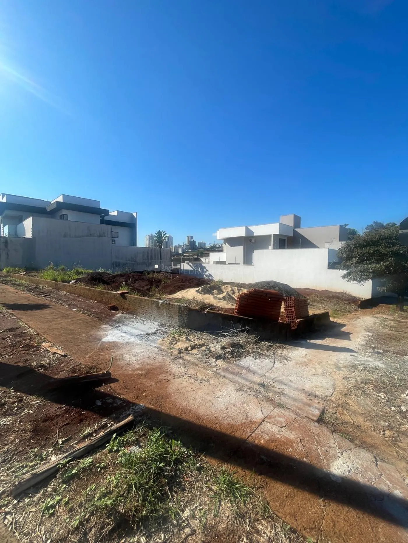 Terreno/Área à venda em Jardim Cidade Monções, Maringá — Portal Chave Fácil