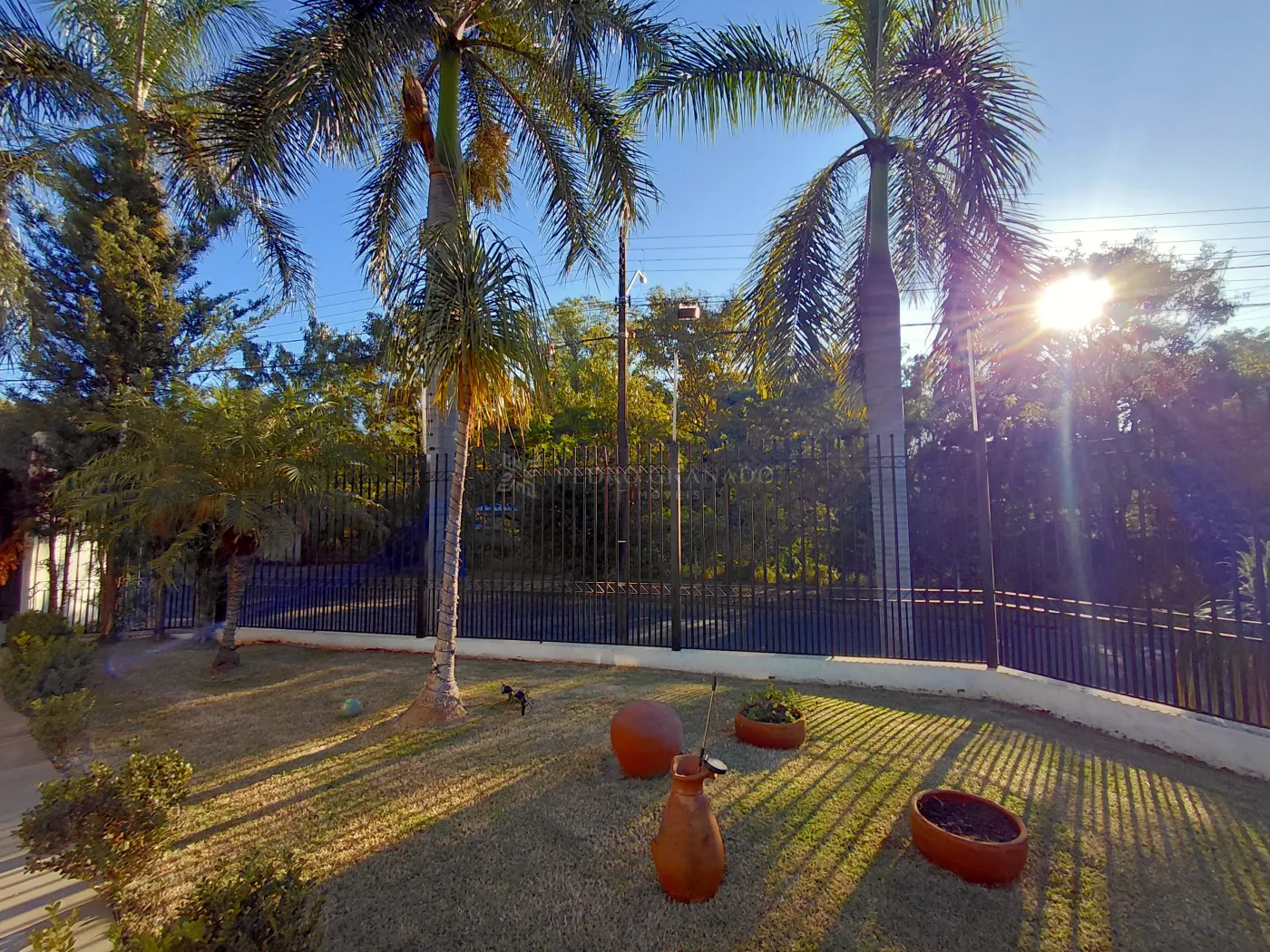 Sobrado à venda em Jardim Novo Oásis, Maringá — Portal Chave Fácil