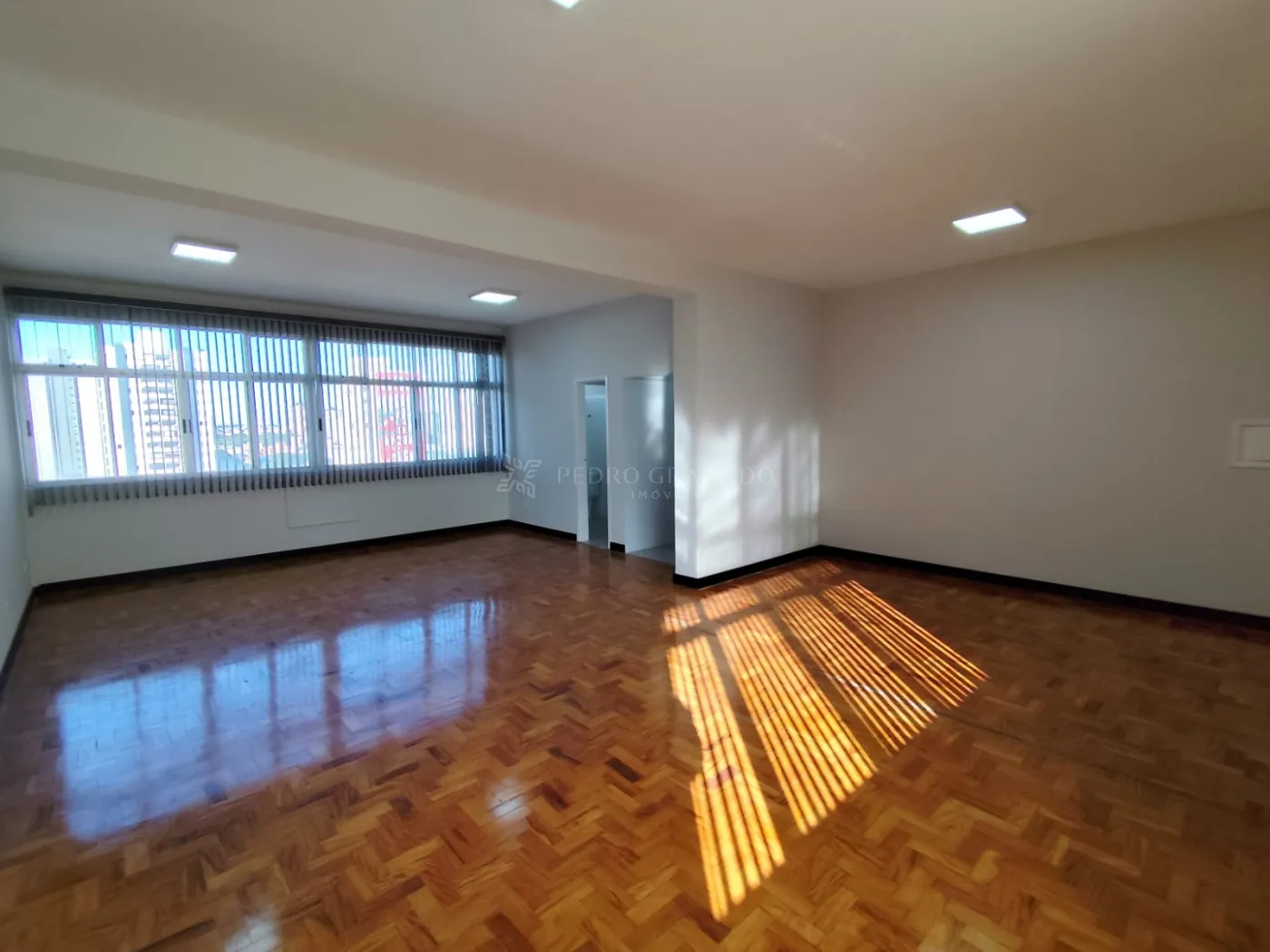 Edifício para alugar em Zona 01, Maringá — Portal Chave Fácil