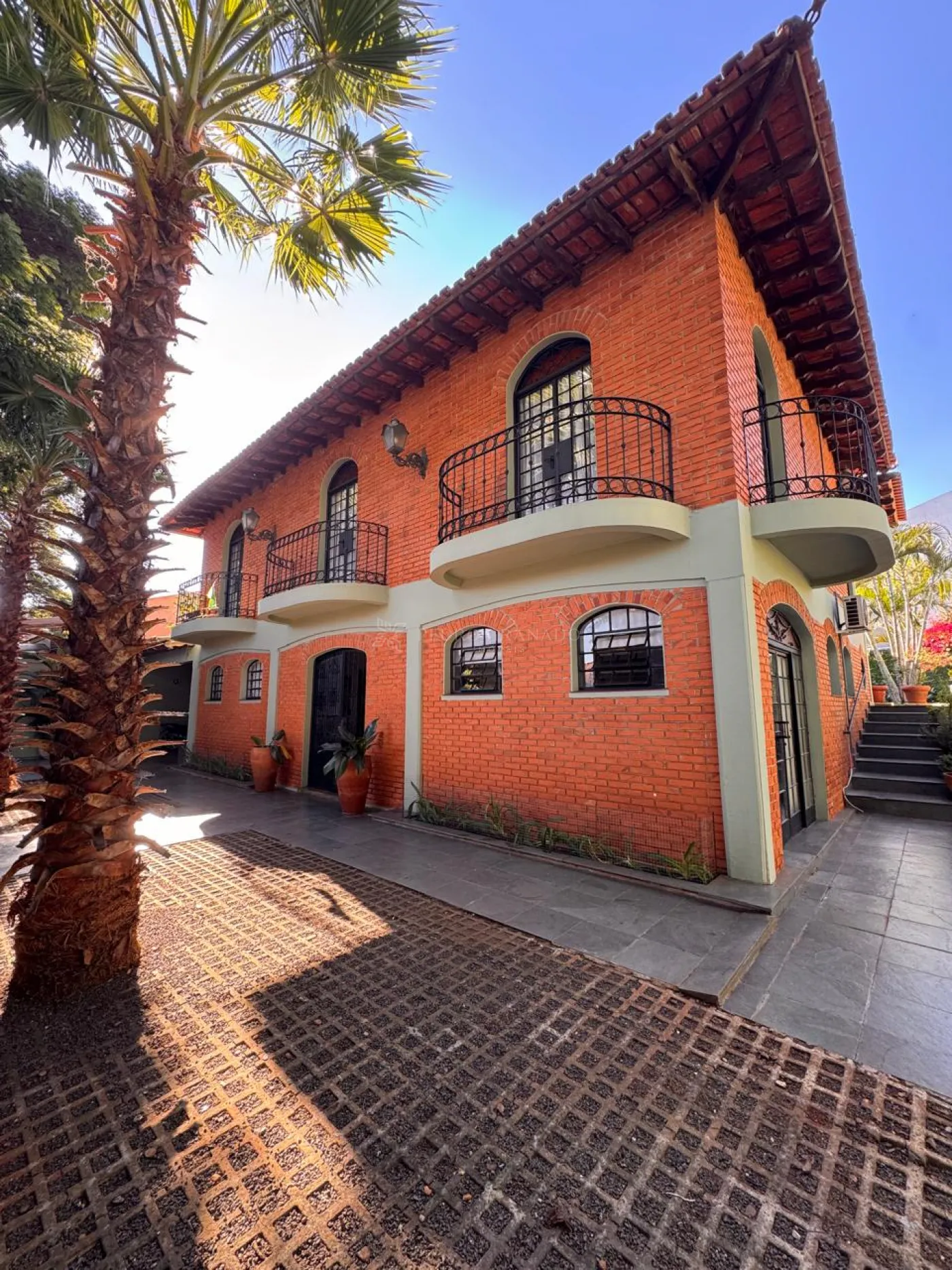 Casa à venda em Zona 05, Maringá — Portal Chave Fácil