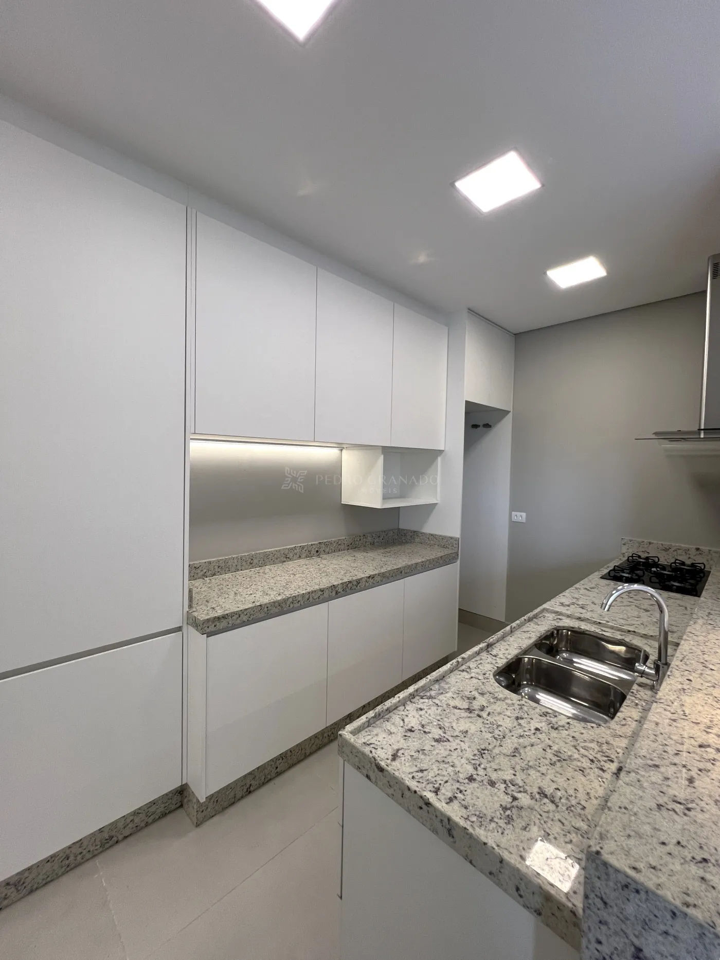 Apartamento para alugar em Vila Bosque, Maringá — Portal Chave Fácil