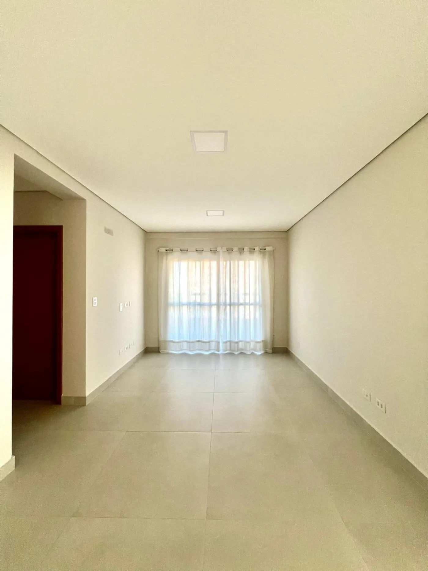 Apartamento para alugar em Zona 01, Maringá — Portal Chave Fácil