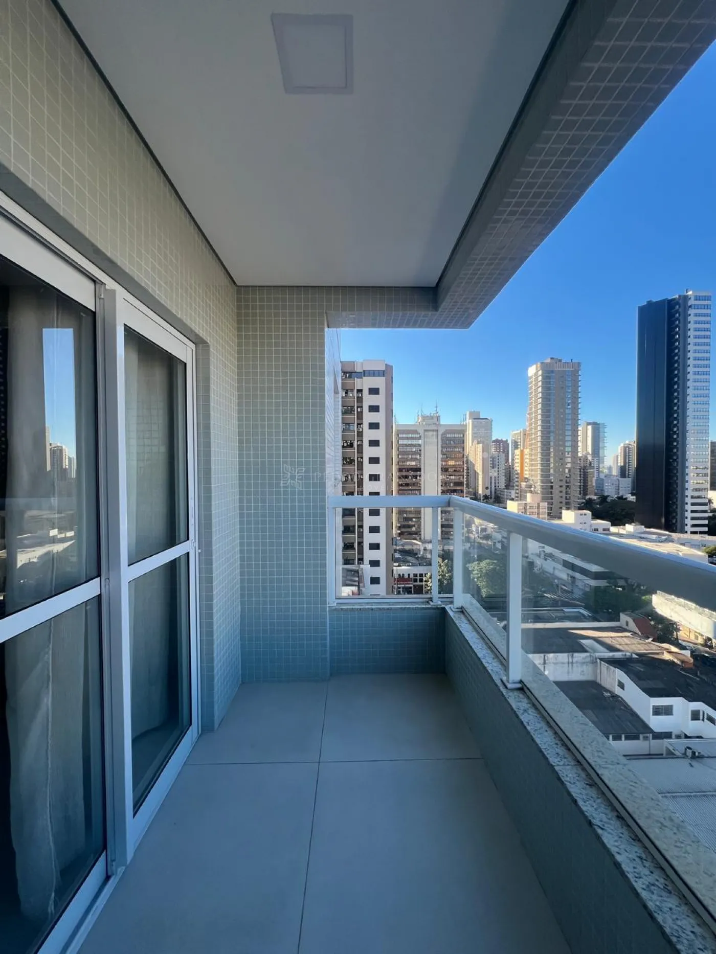Apartamento para alugar em Zona 01, Maringá — Portal Chave Fácil