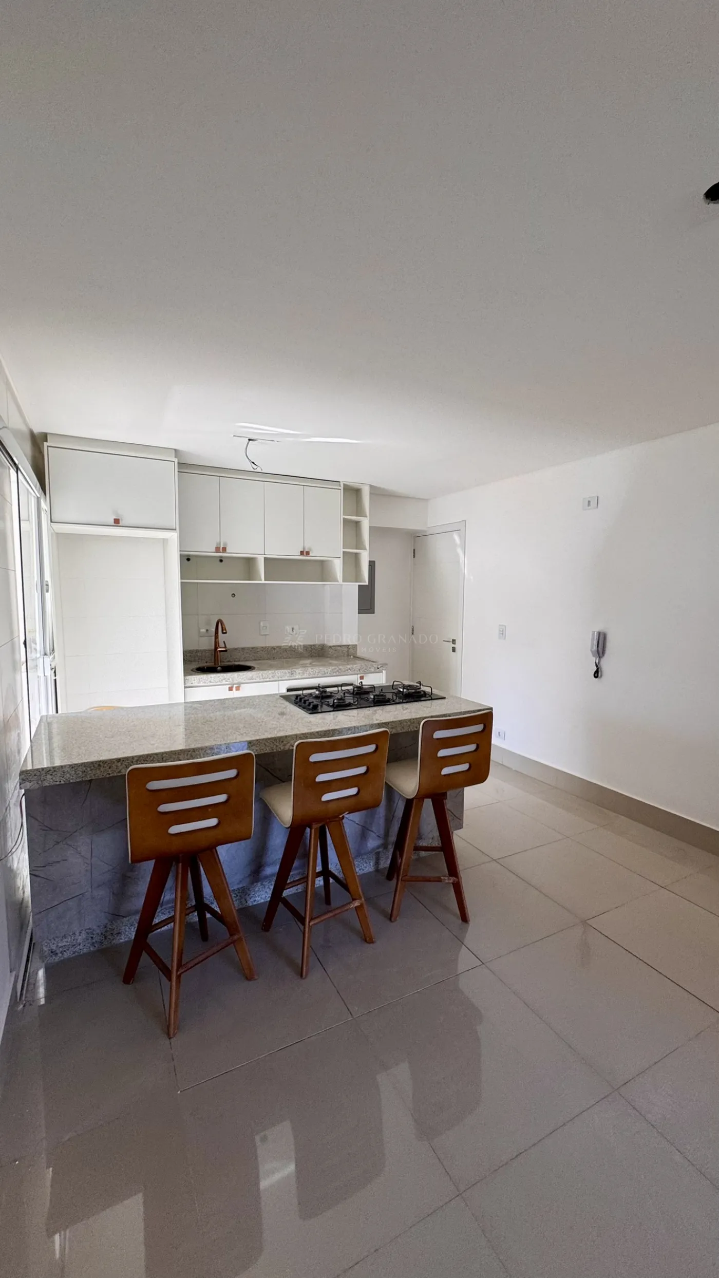 Apartamento para alugar em Zona 03, Maringá — Portal Chave Fácil