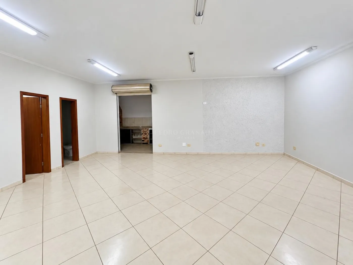 Prédio/Edifício para alugar em Jardim Santa Helena, Maringá — Portal Chave Fácil