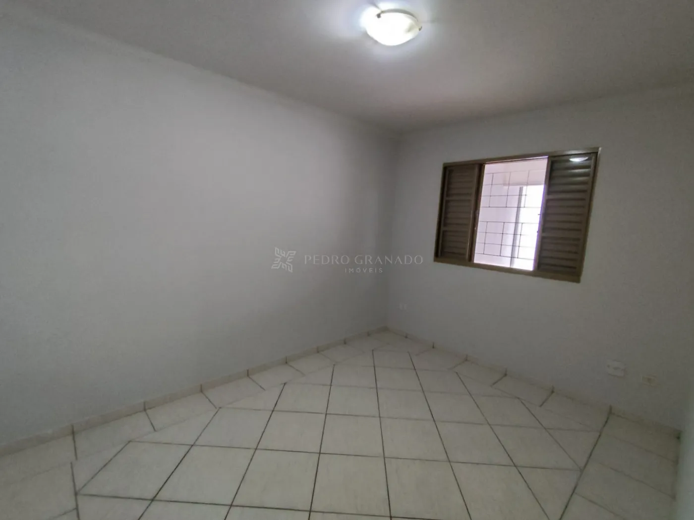 Casa para alugar em Jardim Santa Helena, Maringá — Portal Chave Fácil
