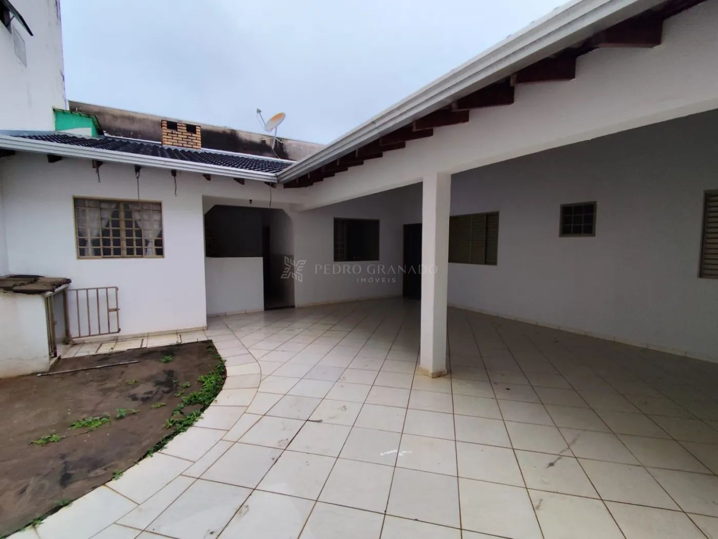 Casa para alugar em Jardim Santa Helena, Maringá — Portal Chave Fácil