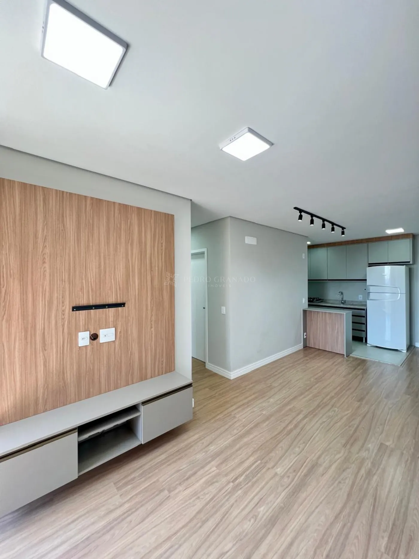 Apartamento para alugar em Zona 08, Maringá — Portal Chave Fácil