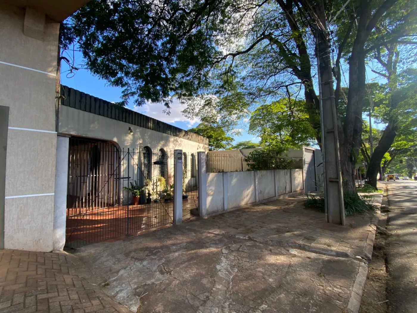 Terreno/Área à venda em Zona 06, Maringá — Portal Chave Fácil