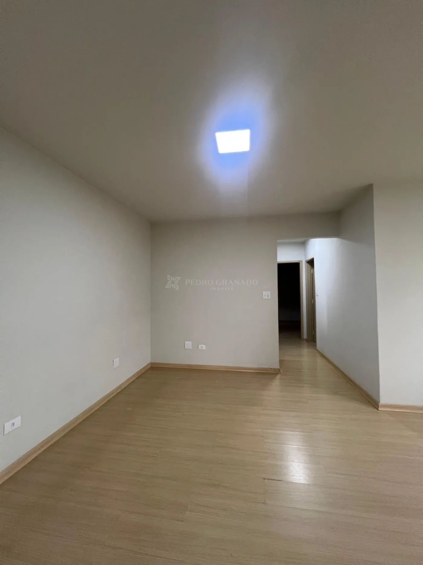 Apartamento para alugar em Zona 04, Maringá — Portal Chave Fácil
