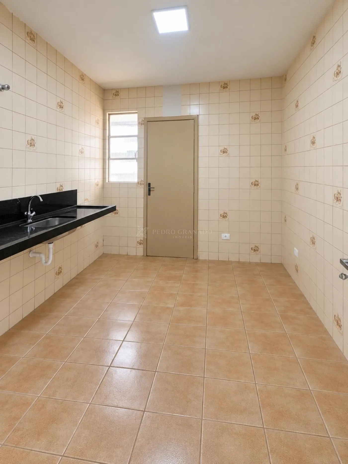 Apartamento para alugar em Zona 04, Maringá — Portal Chave Fácil