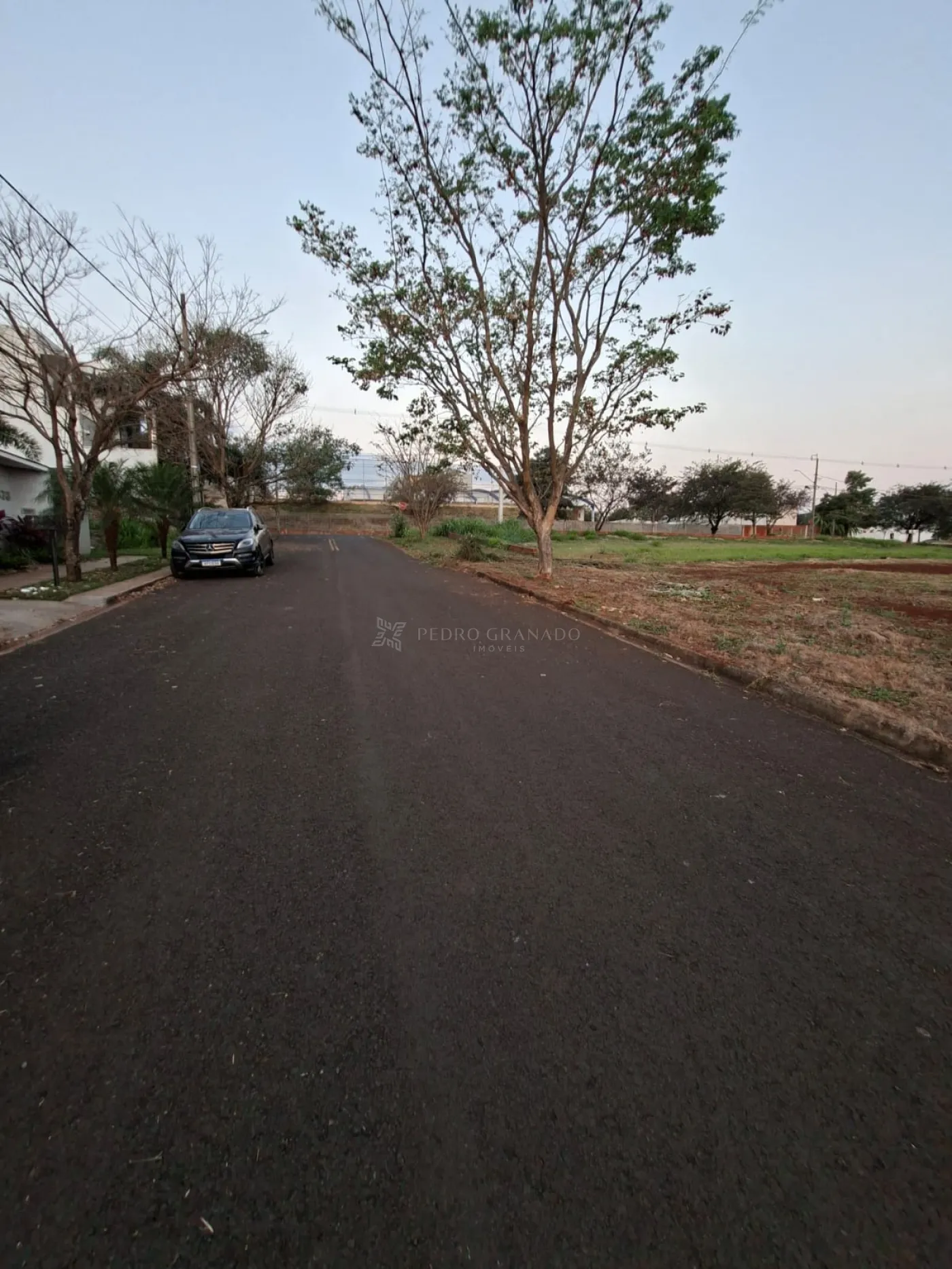Terreno/Área comercial à venda em Jardim Espanha, Maringá — Portal Chave Fácil