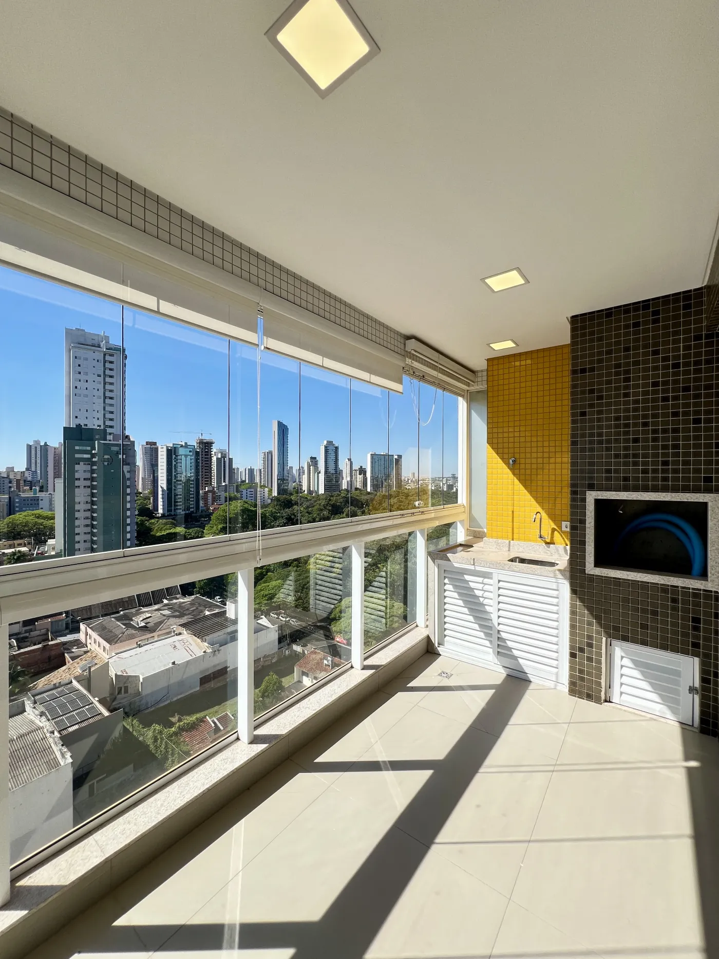 Apartamento para alugar em Zona 01, Maringá — Portal Chave Fácil