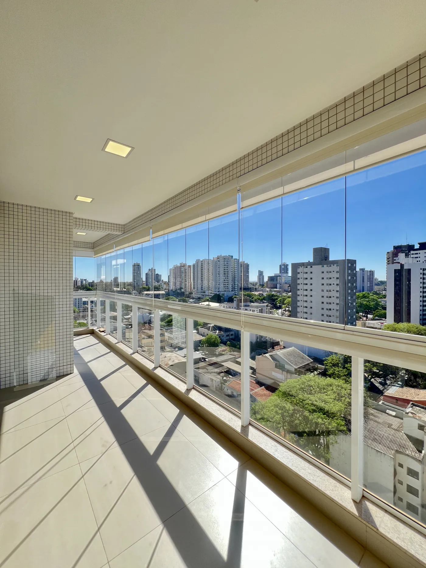 Apartamento para alugar em Zona 01, Maringá — Portal Chave Fácil