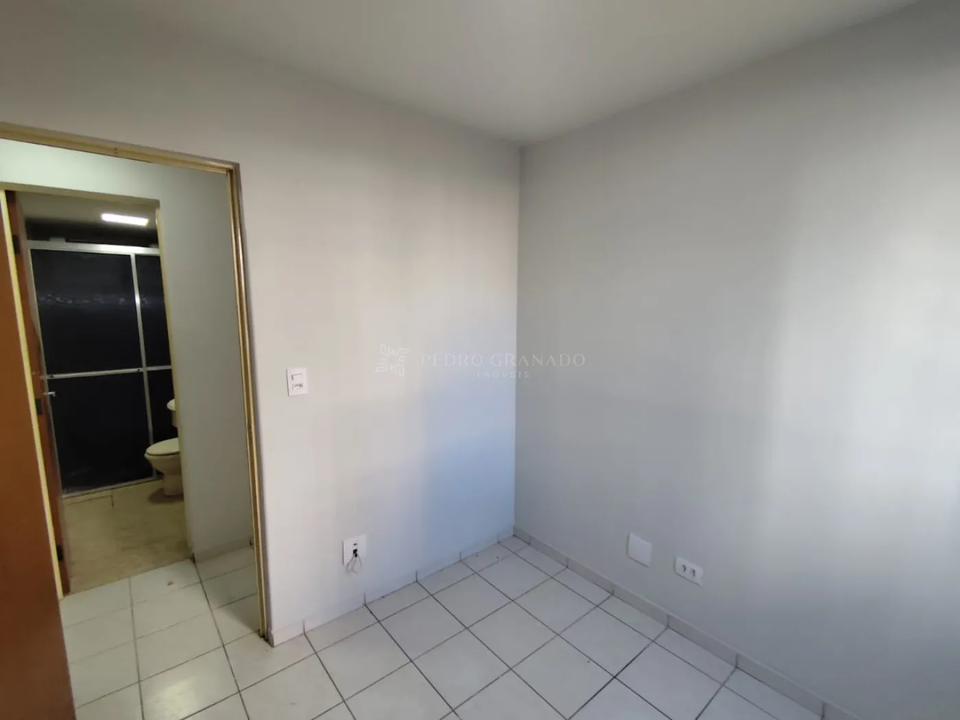 Apartamento para alugar em Zona 08, Maringá — Portal Chave Fácil