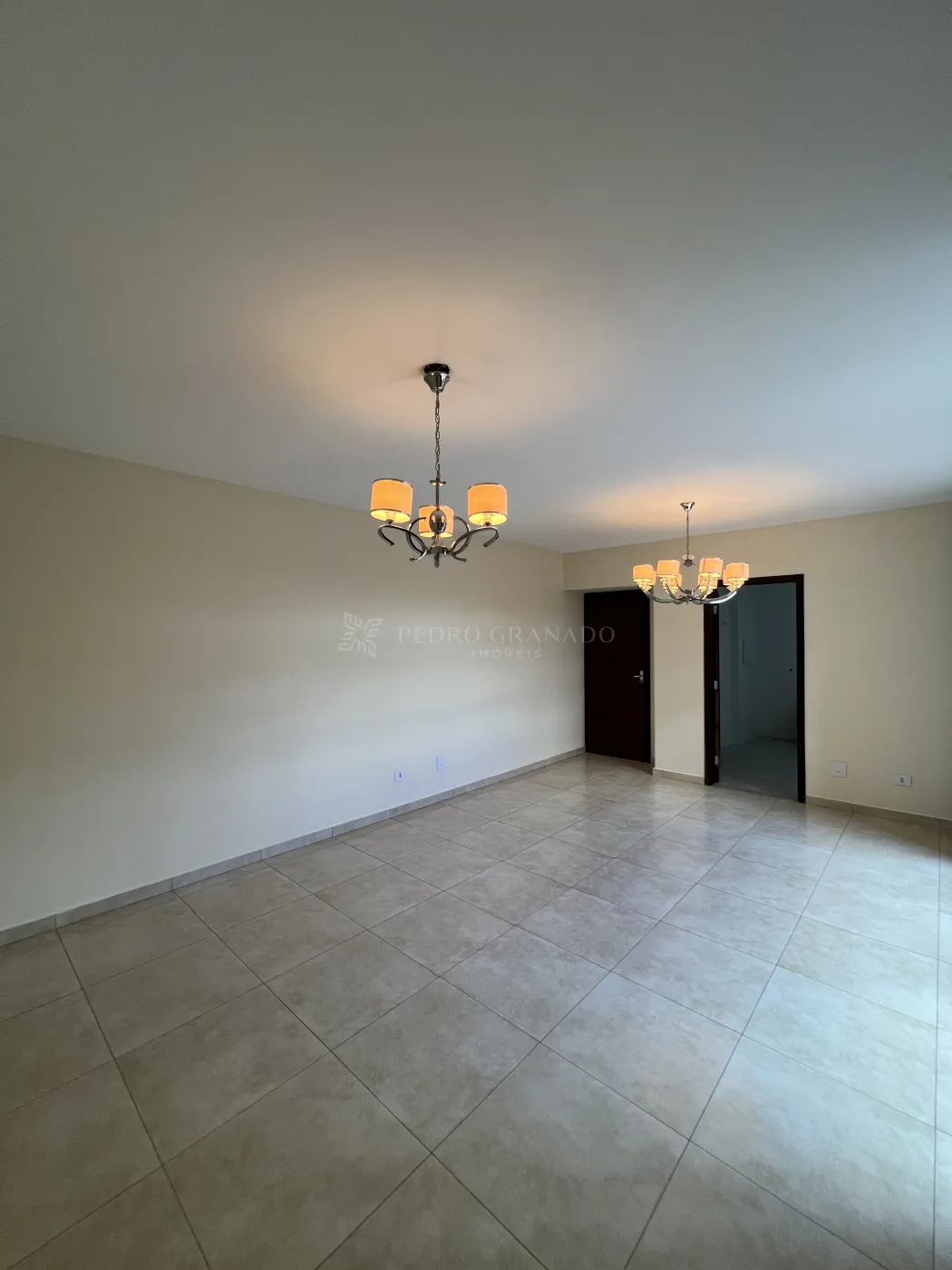 Apartamento para alugar em Zona 04, Maringá — Portal Chave Fácil
