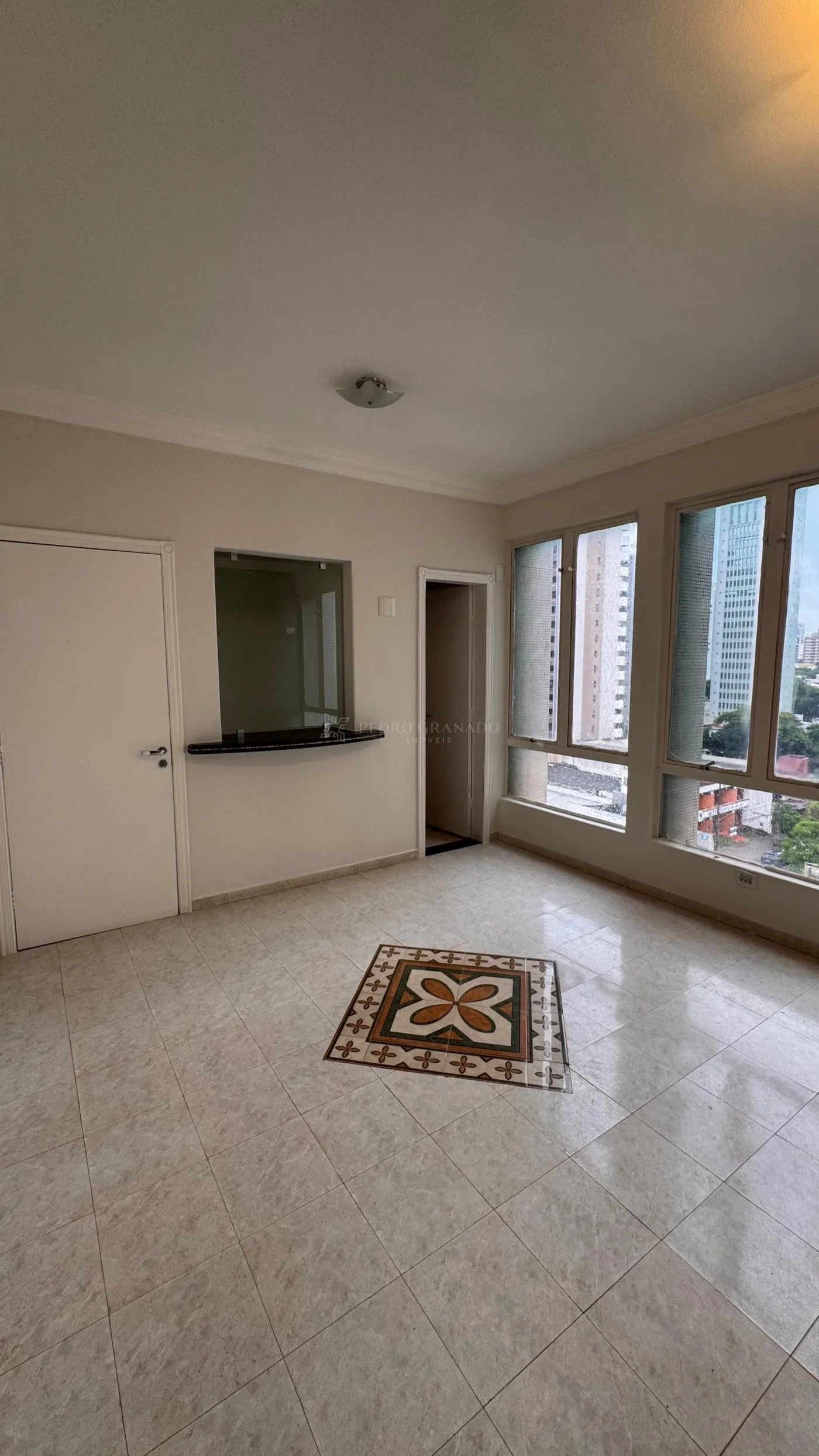 Prédio/Edifício para alugar em Zona 01, Maringá — Portal Chave Fácil