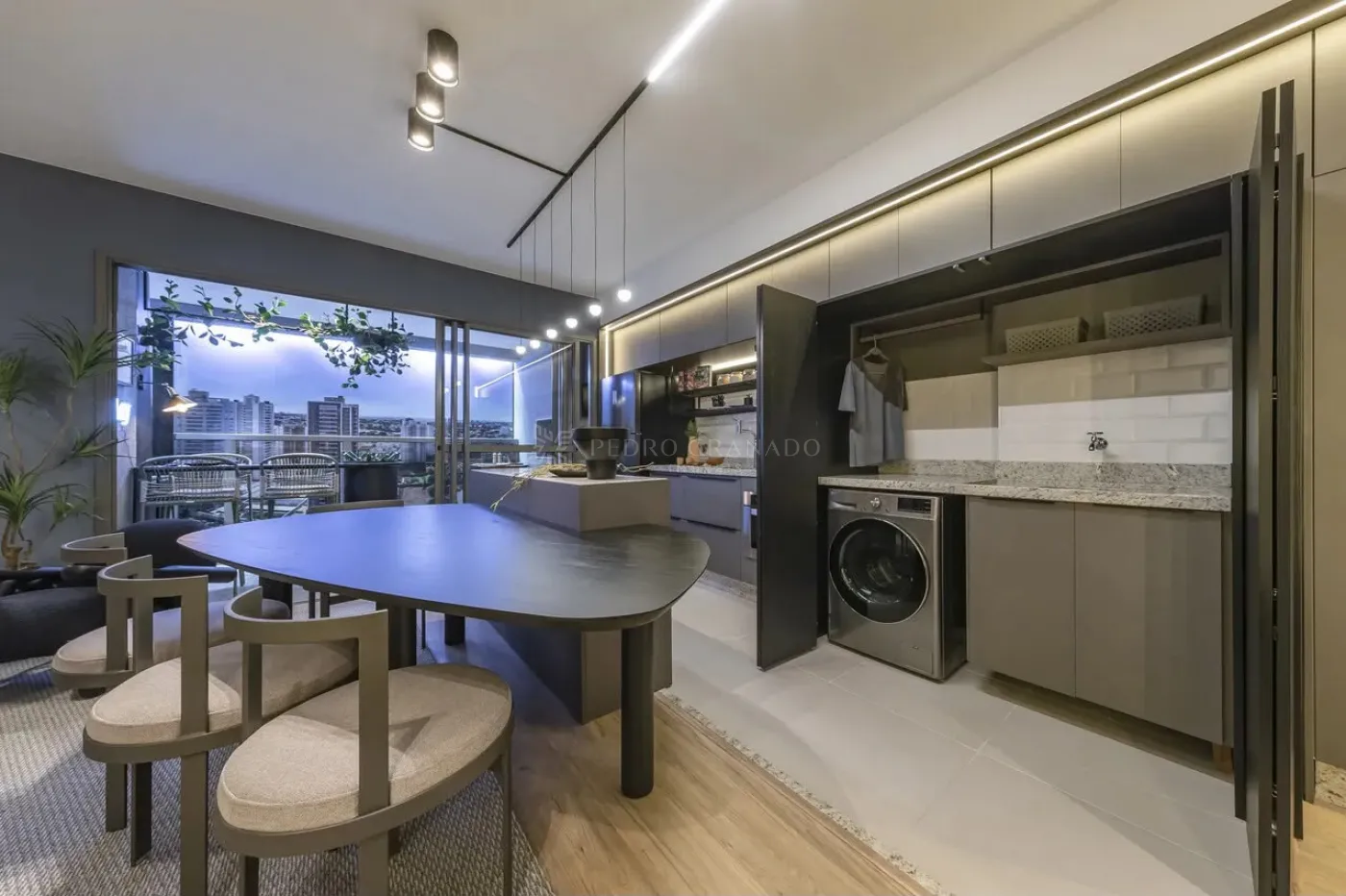 Apartamento à venda em Zona 08, Maringá — Portal Chave Fácil