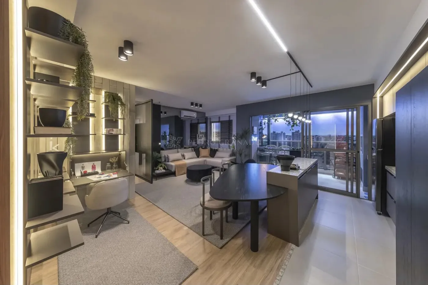 Apartamento à venda em Zona 08, Maringá — Portal Chave Fácil