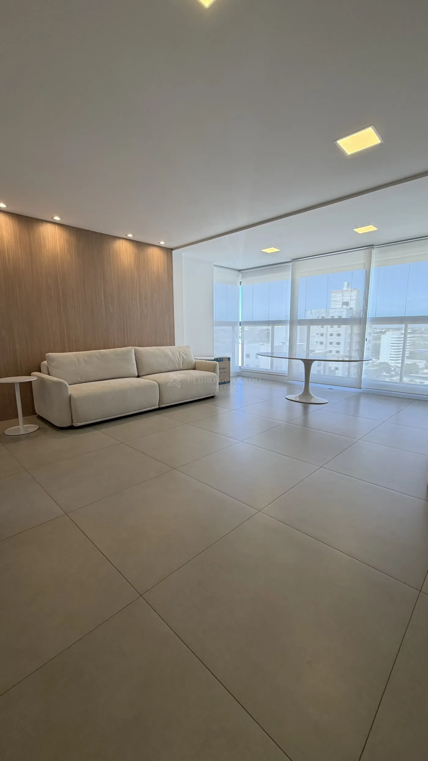 Apartamento para alugar em Zona 08, Maringá — Portal Chave Fácil