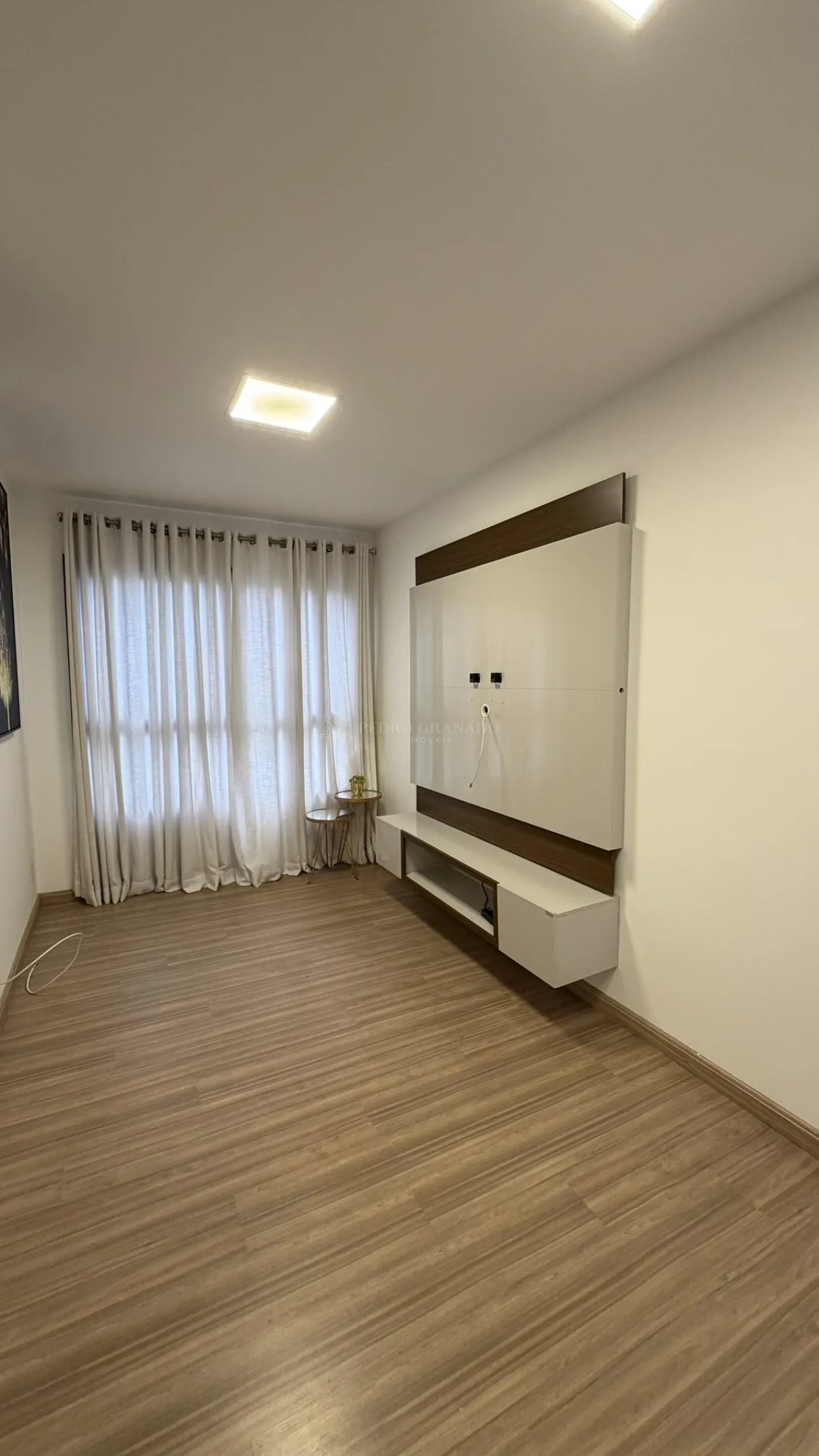 Apartamento para alugar em Zona 08, Maringá — Portal Chave Fácil