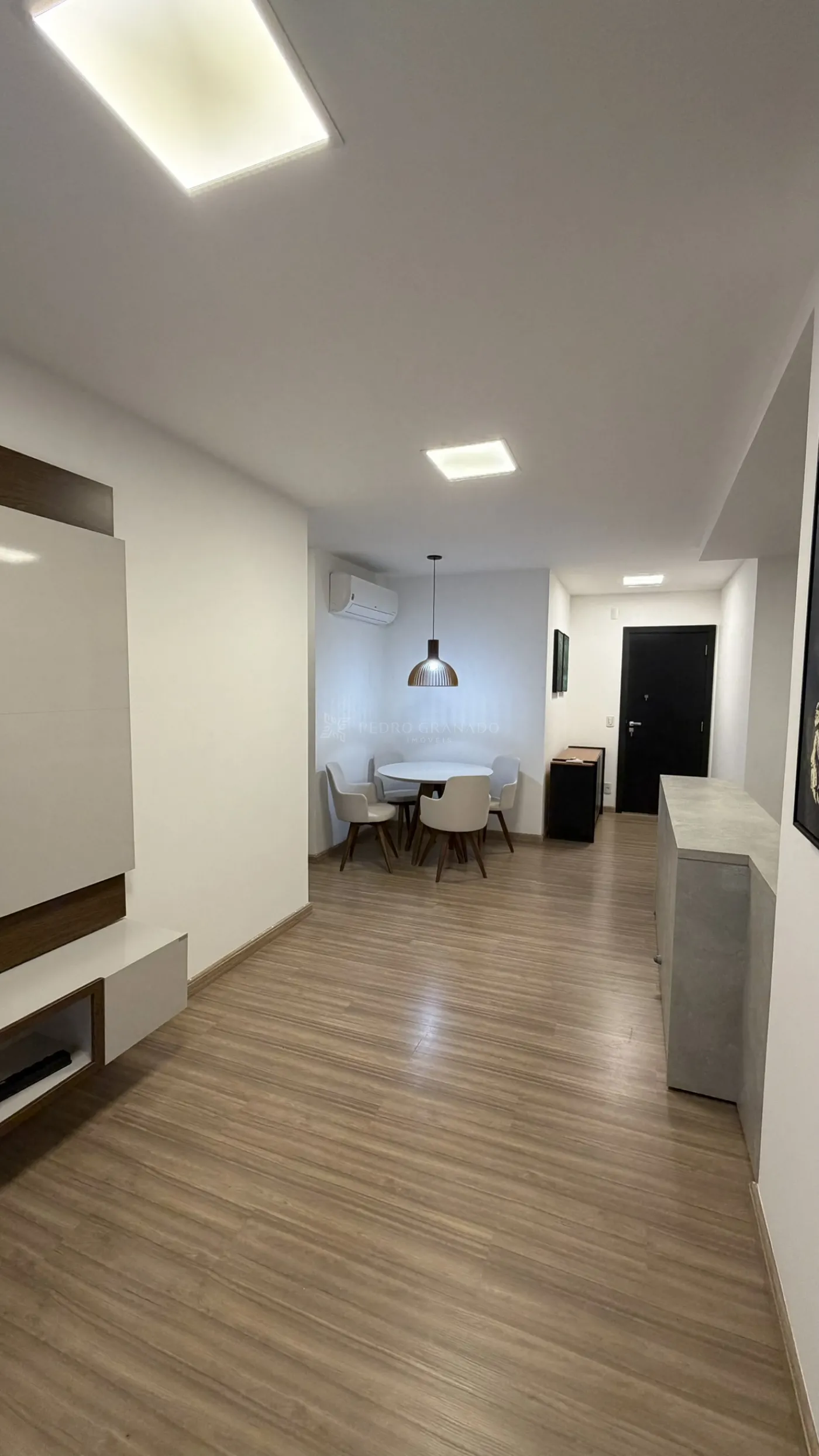Apartamento para alugar em Zona 08, Maringá — Portal Chave Fácil