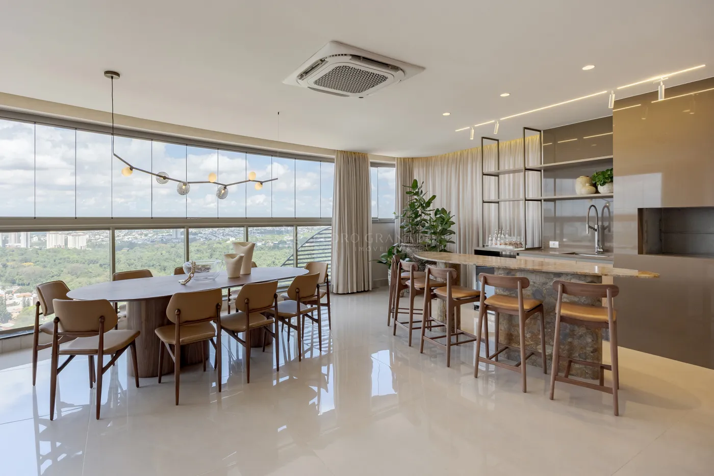 Apartamento à venda em Zona 01, Maringá — Portal Chave Fácil