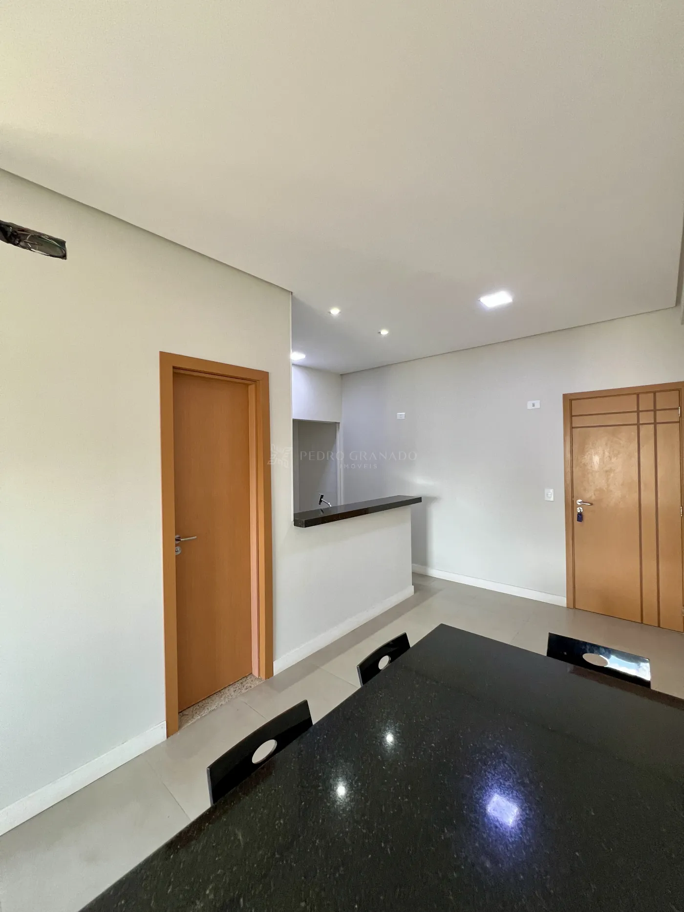 Apartamento para alugar em Zona 01, Maringá — Portal Chave Fácil