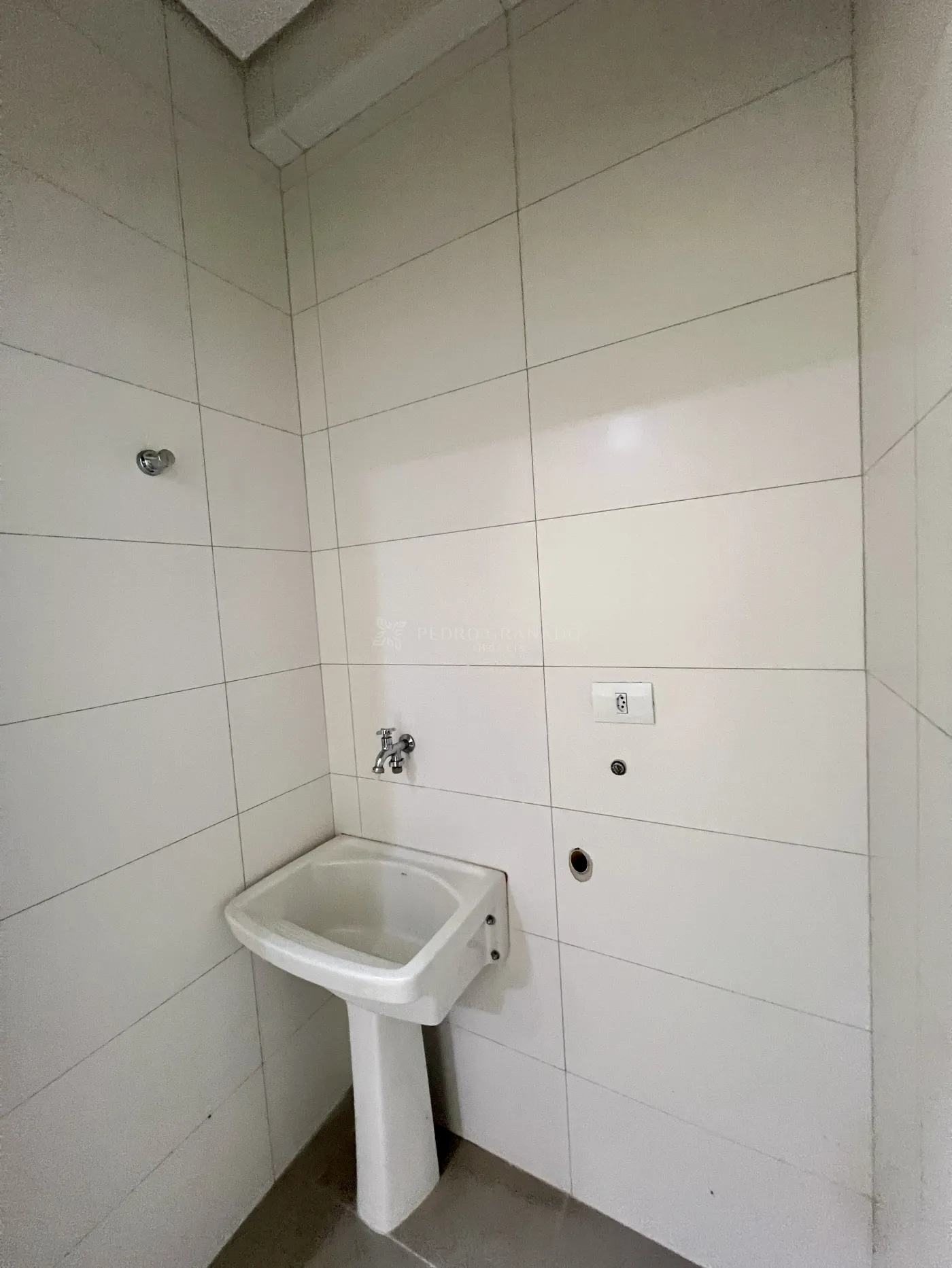 Apartamento para alugar em Zona 01, Maringá — Portal Chave Fácil