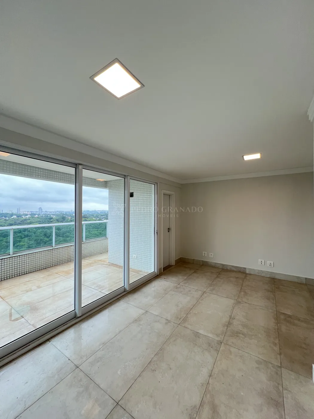 Apartamento para alugar em Zona 01, Maringá — Portal Chave Fácil