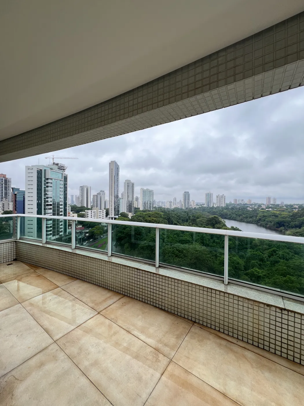 Apartamento para alugar em Zona 01, Maringá — Portal Chave Fácil