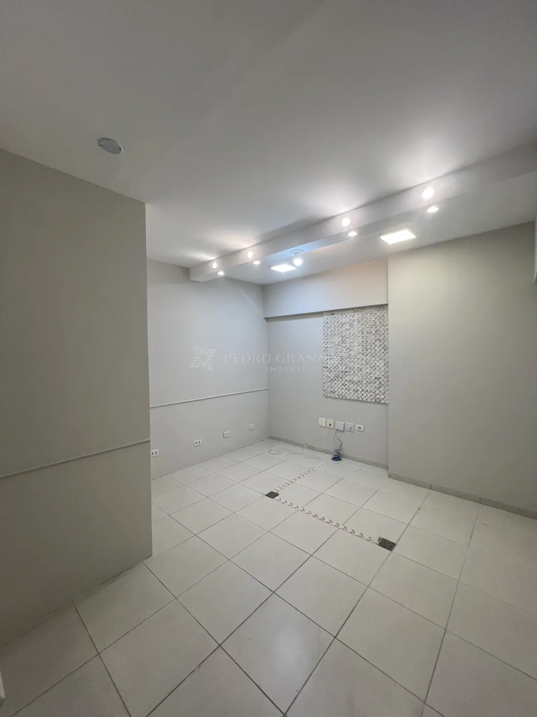Edifício para alugar em Zona 01, Maringá — Portal Chave Fácil