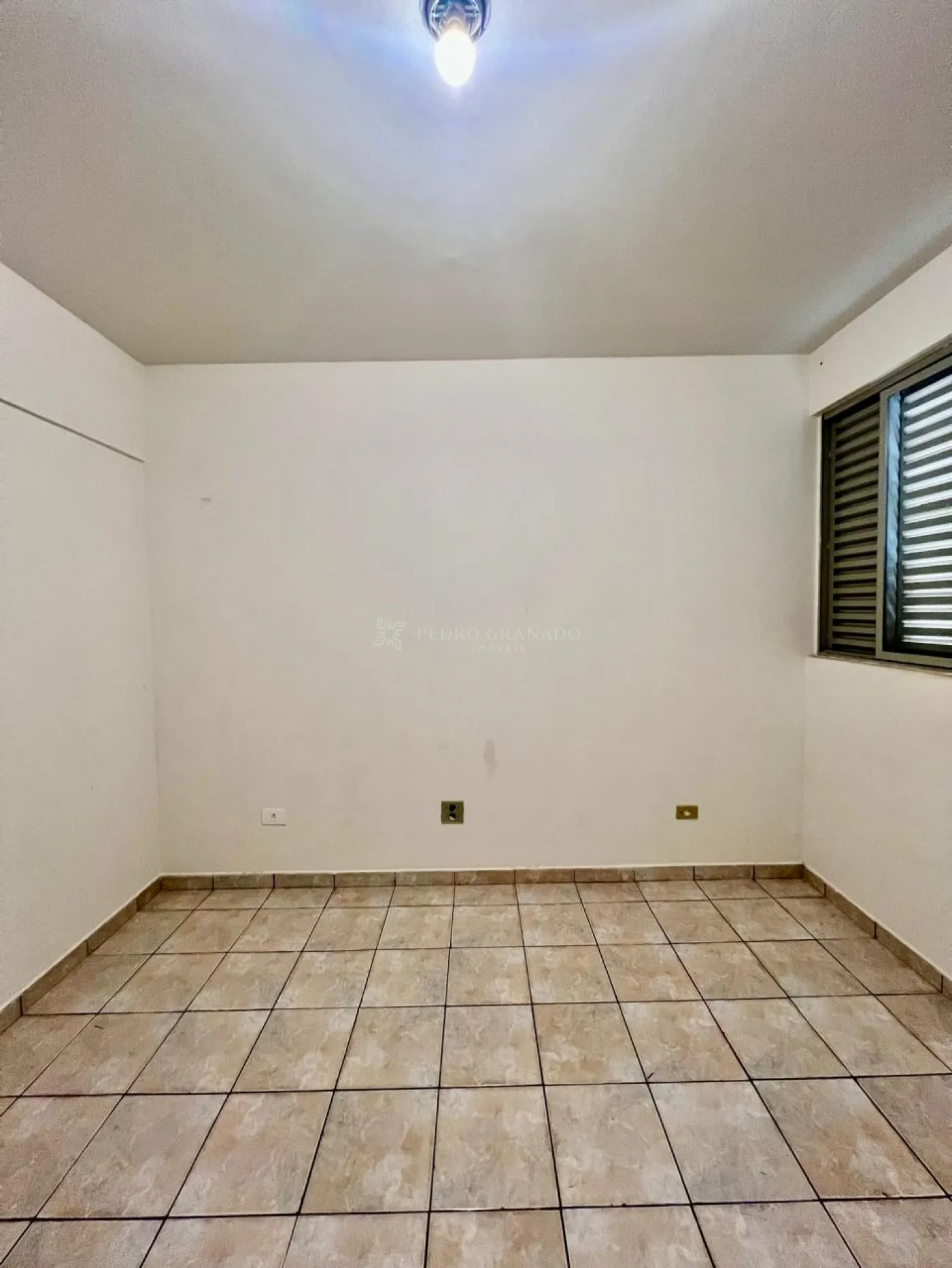Apartamento para alugar em Zona 04, Maringá — Portal Chave Fácil