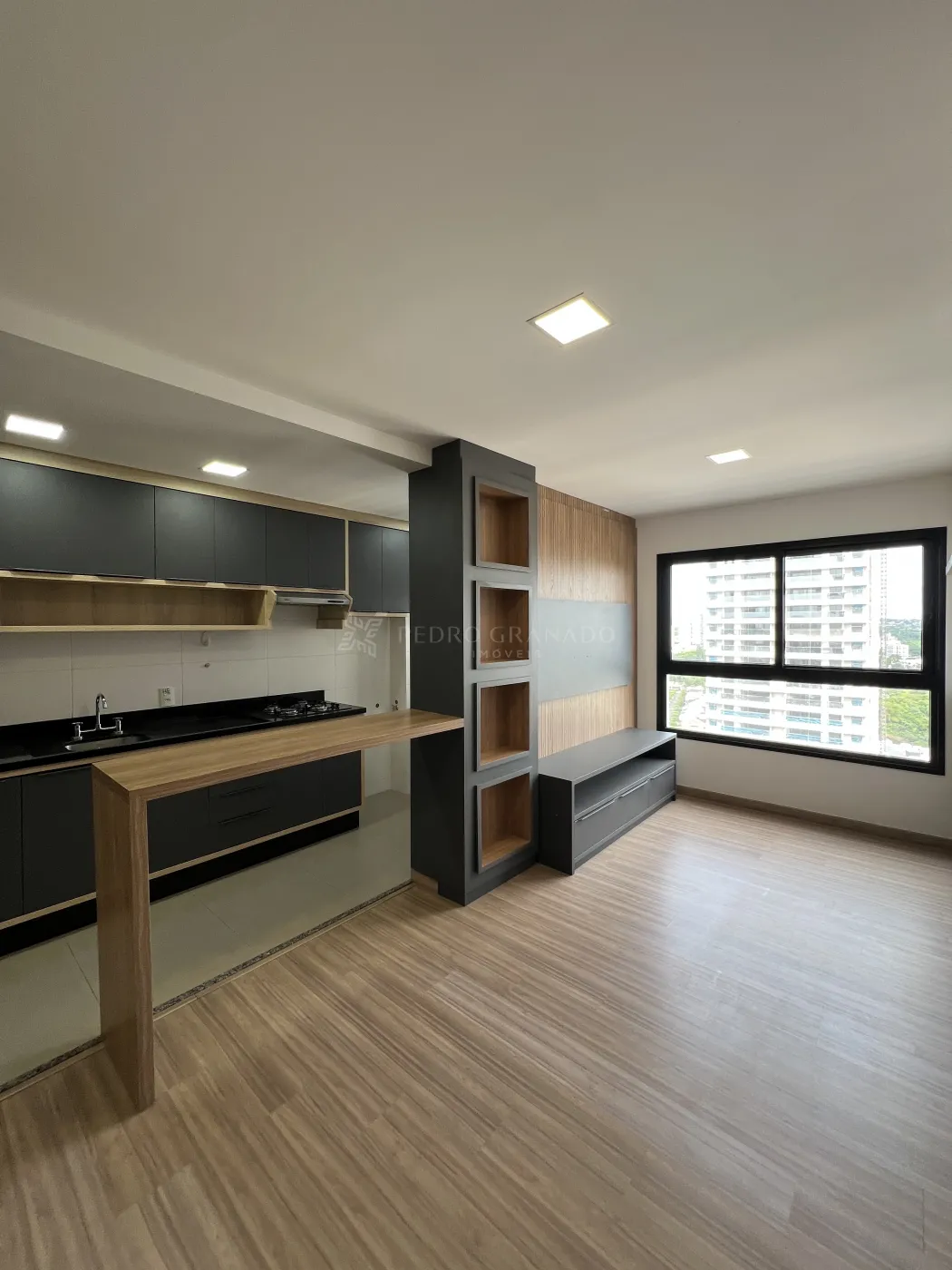 Apartamento para alugar em Zona 08, Maringá — Portal Chave Fácil