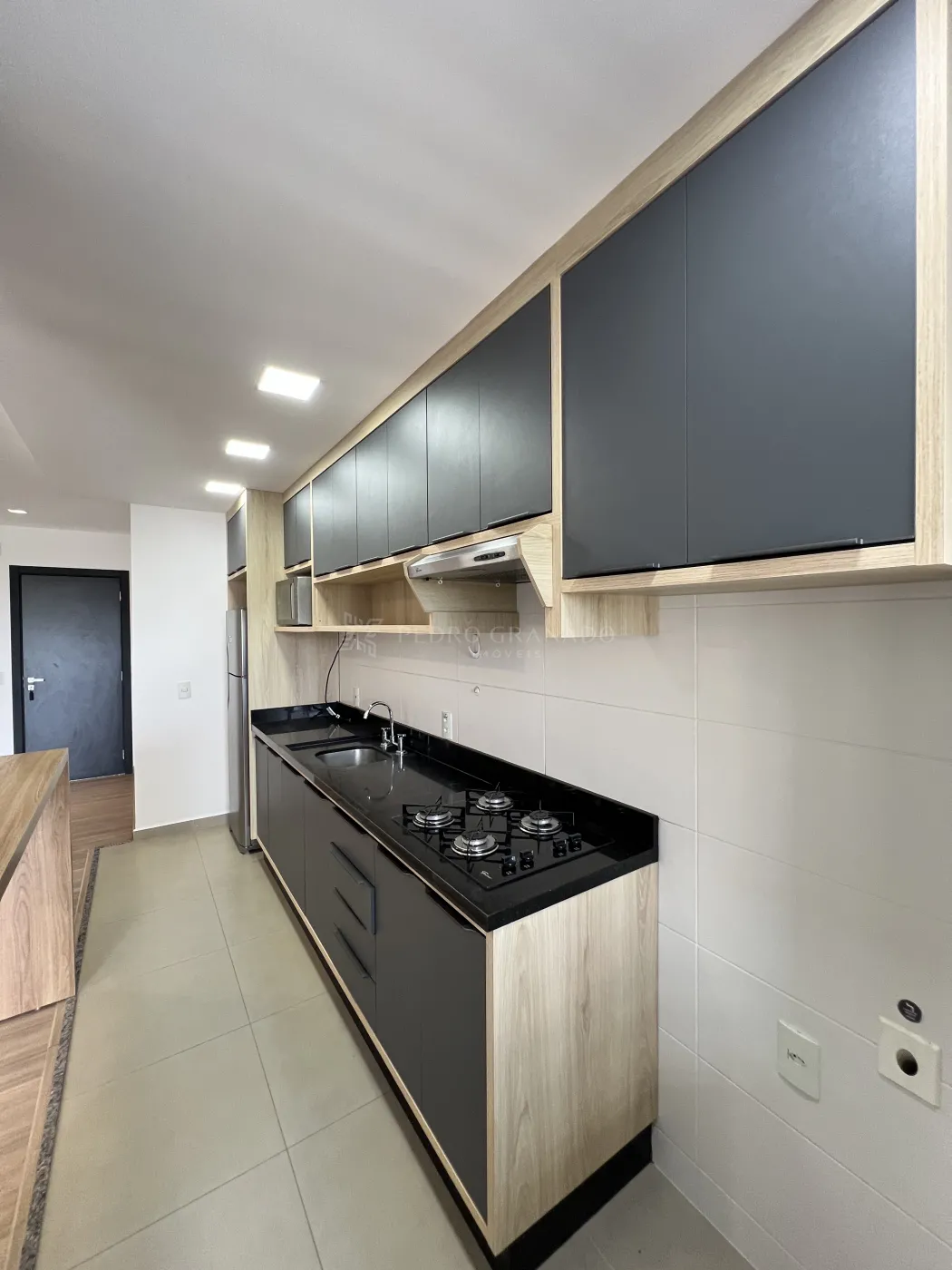 Apartamento para alugar em Zona 08, Maringá — Portal Chave Fácil