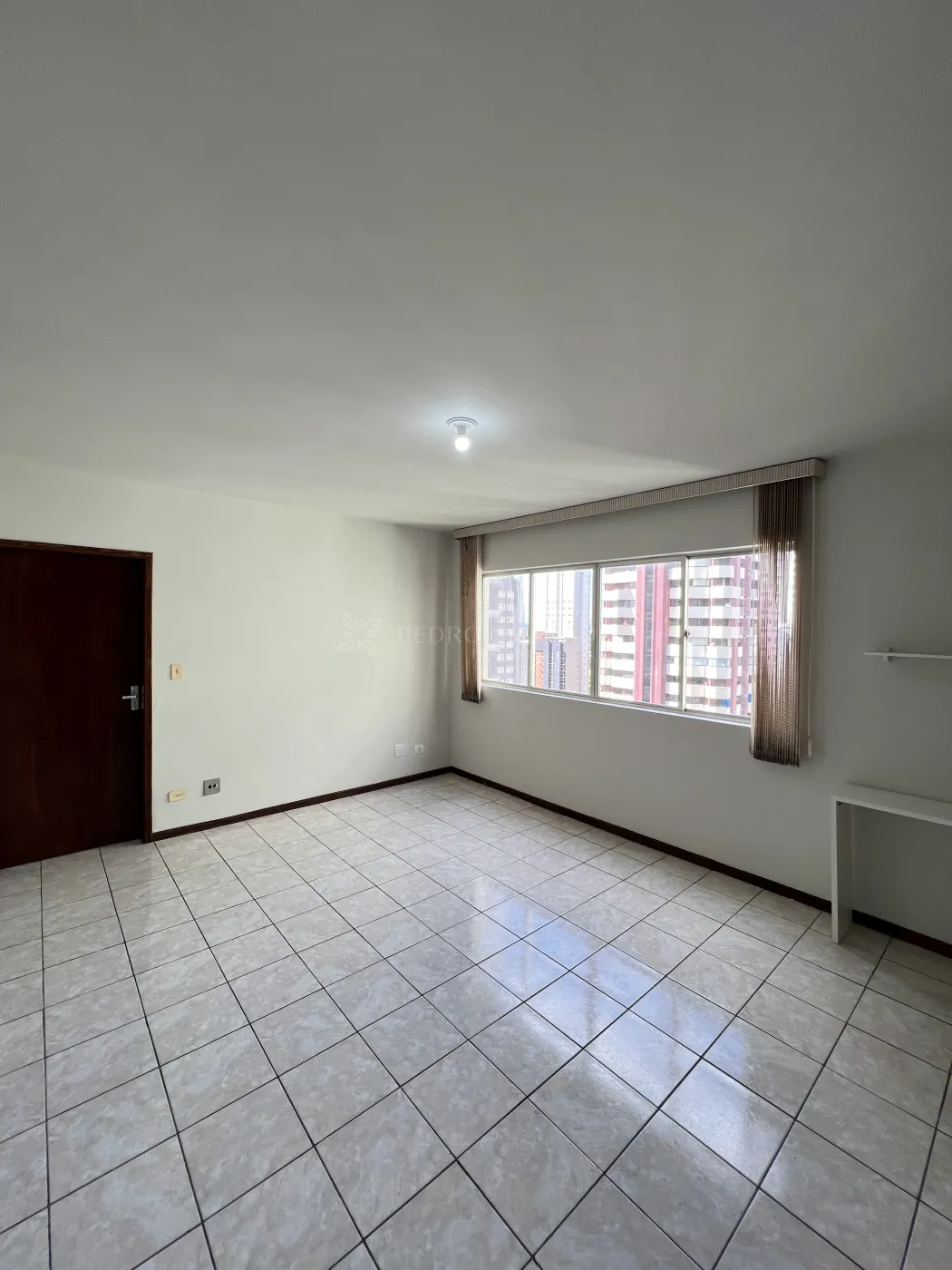 Apartamento para alugar em Zona 01, Maringá — Portal Chave Fácil