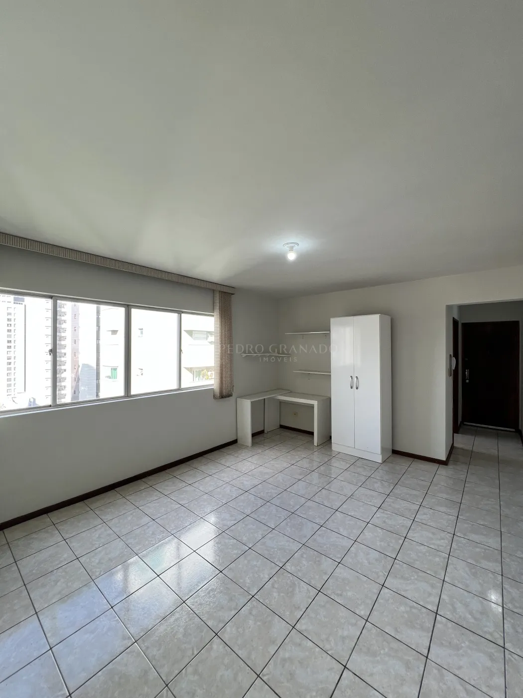 Apartamento para alugar em Zona 01, Maringá — Portal Chave Fácil
