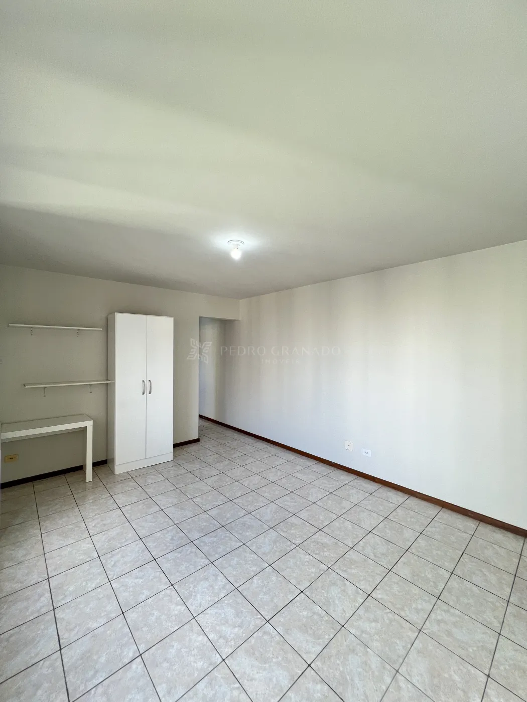 Apartamento para alugar em Zona 01, Maringá — Portal Chave Fácil