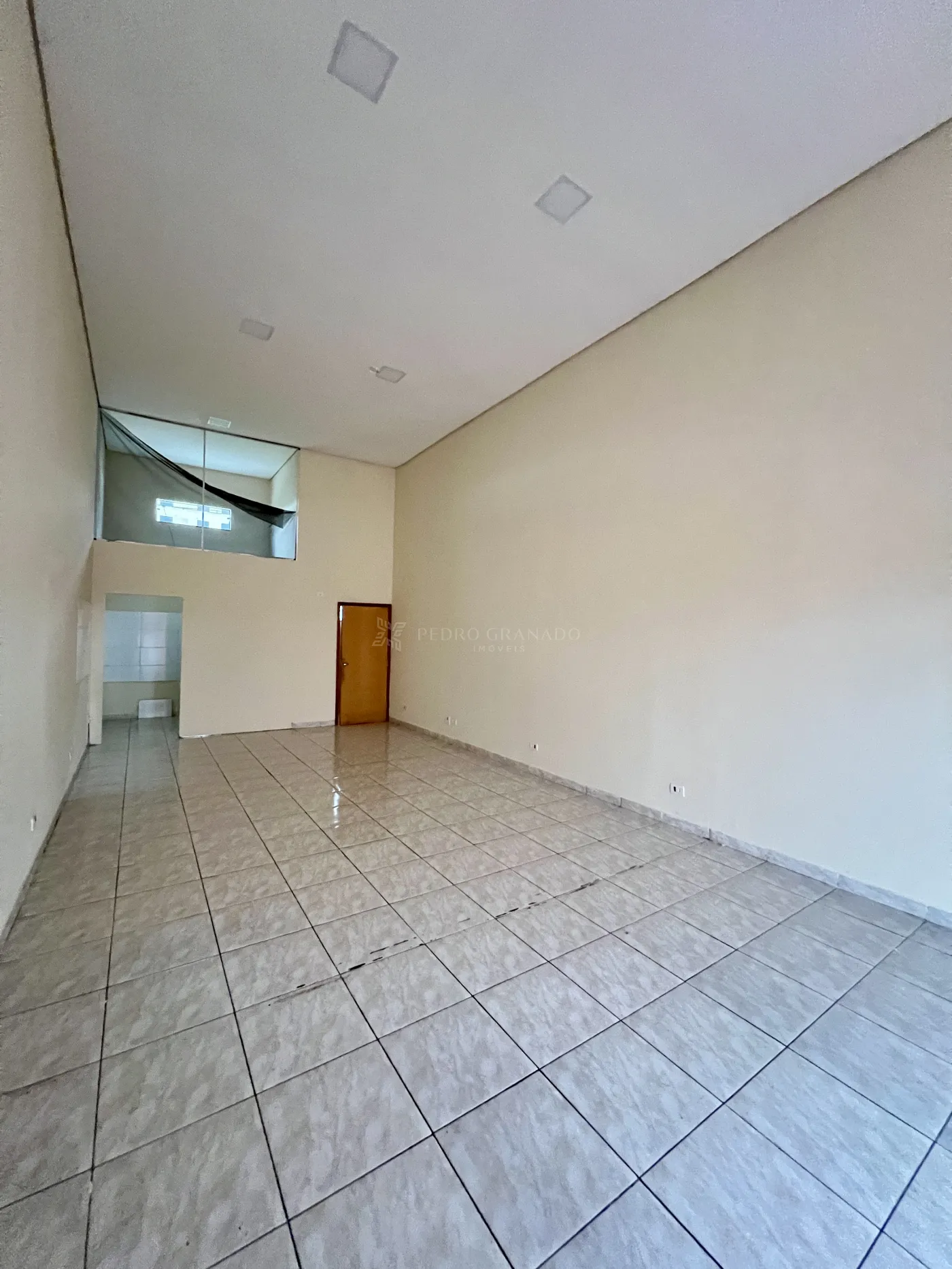 Edifício para alugar em Jardim Monte Rei, Maringá — Portal Chave Fácil
