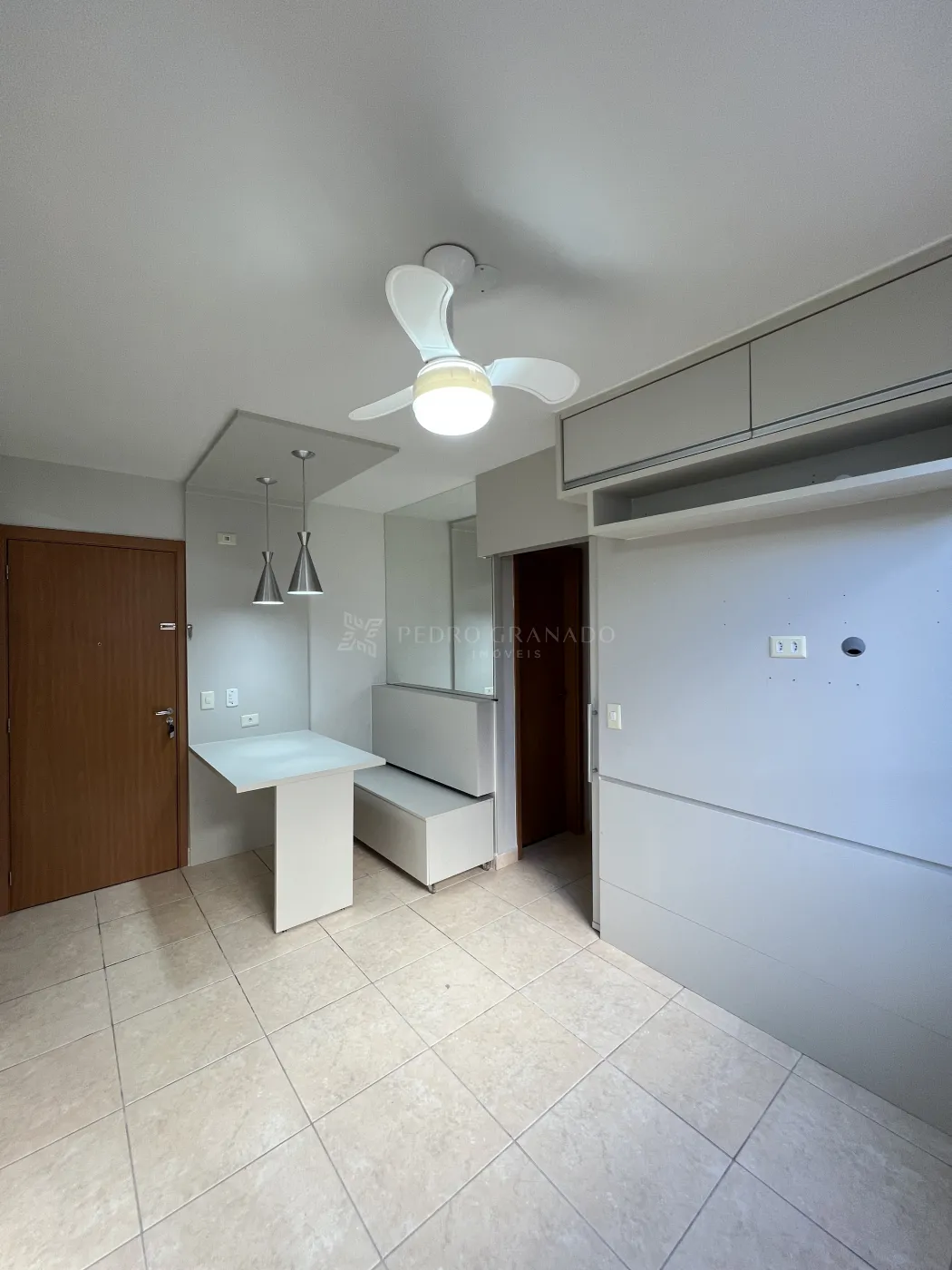 Apartamento para alugar em Jardim Das Estações, Maringá — Portal Chave Fácil