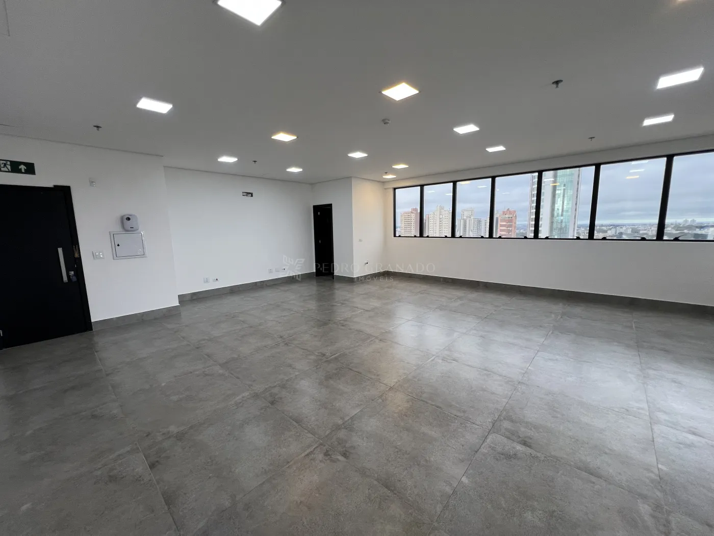 Edifício para alugar em Zona 01, Maringá — Portal Chave Fácil