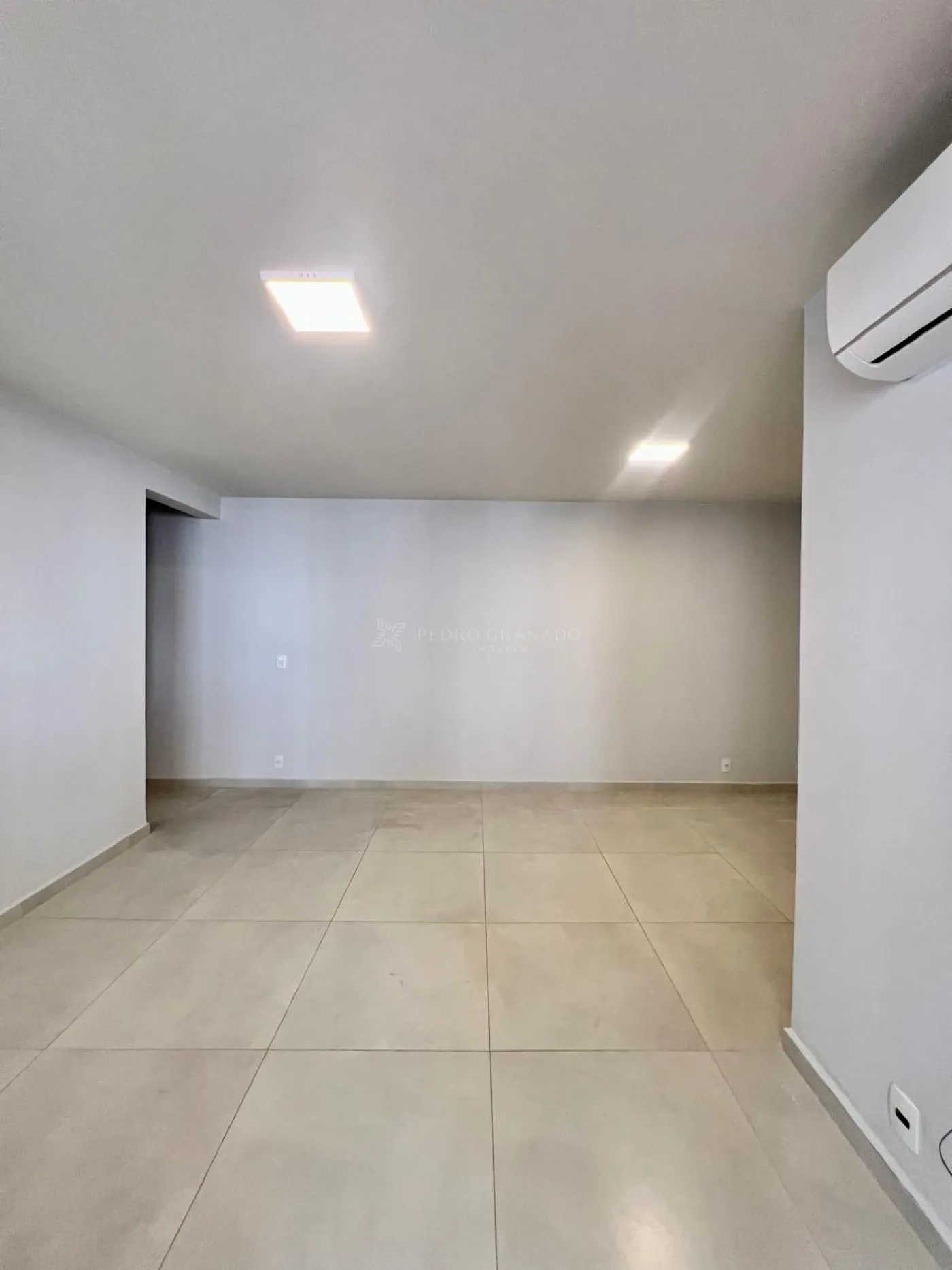 Apartamento para alugar em Zona 03, Maringá — Portal Chave Fácil