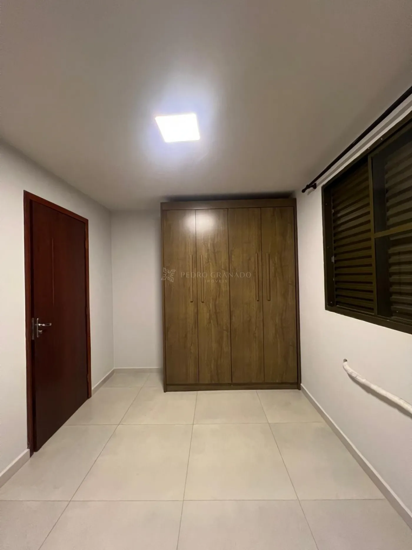 Apartamento para alugar em Zona 03, Maringá — Portal Chave Fácil